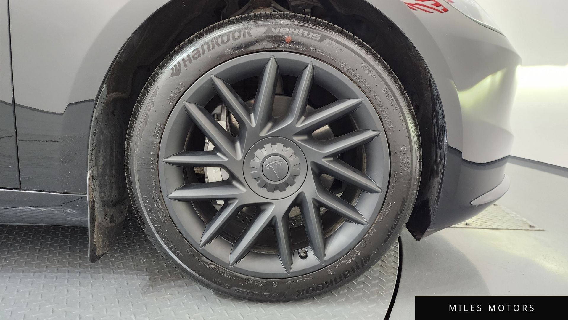 Tesla Model 3 2024 — миниатюра 7