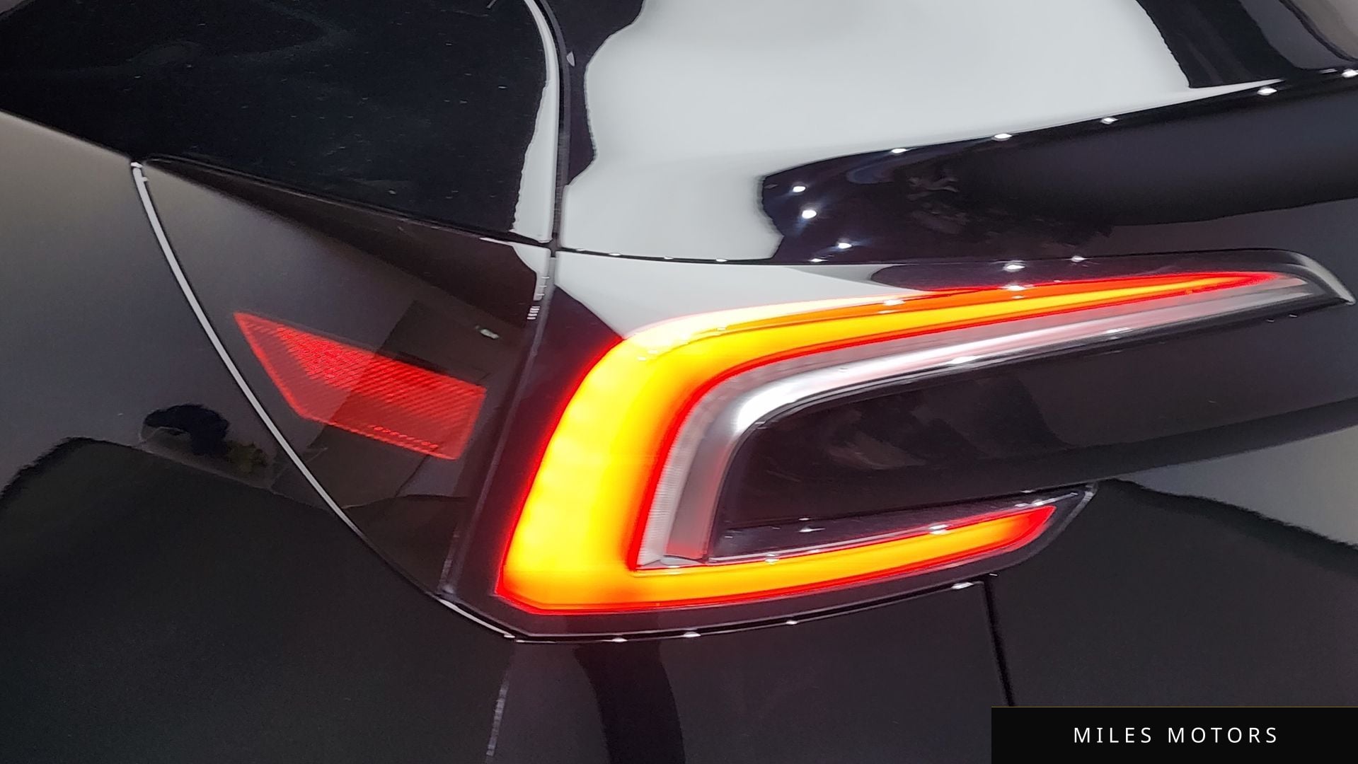 Tesla Model 3 2024 — миниатюра 9