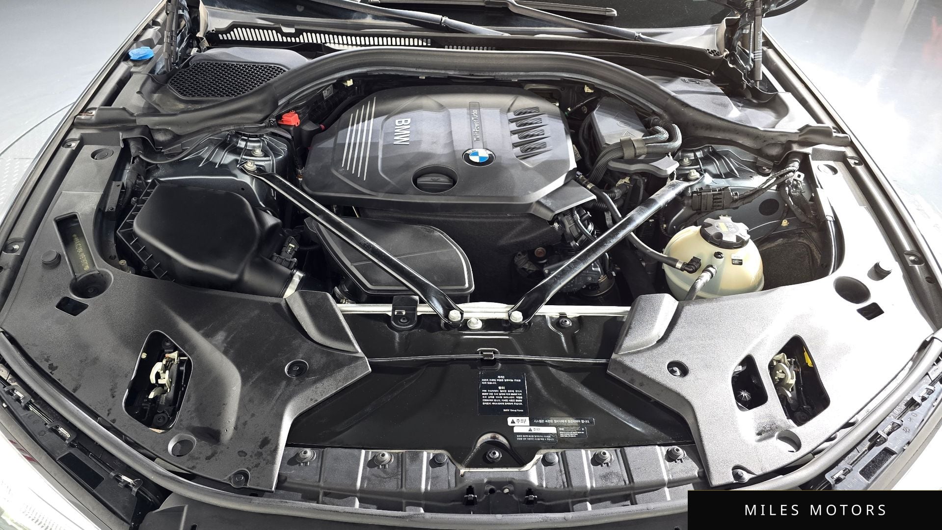 BMW 5 Series (G30) 2018 — миниатюра 6