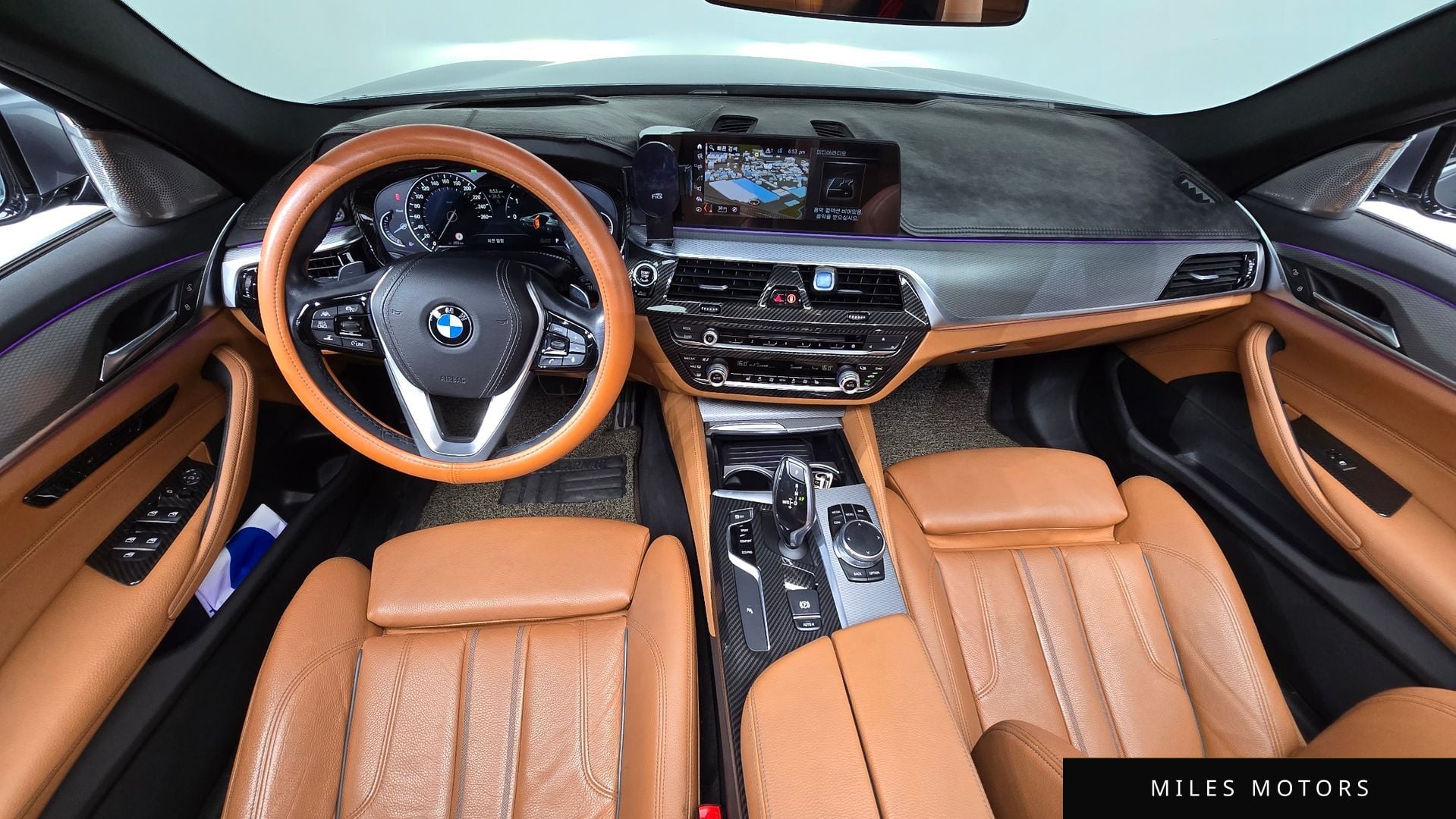 BMW 5 Series (G30) 2018 — миниатюра 10