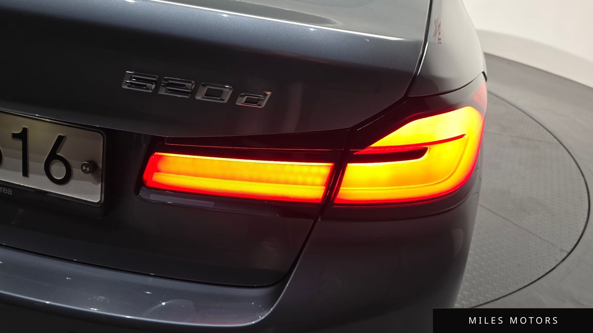 BMW 5 Series (G30) 2018 — миниатюра 9