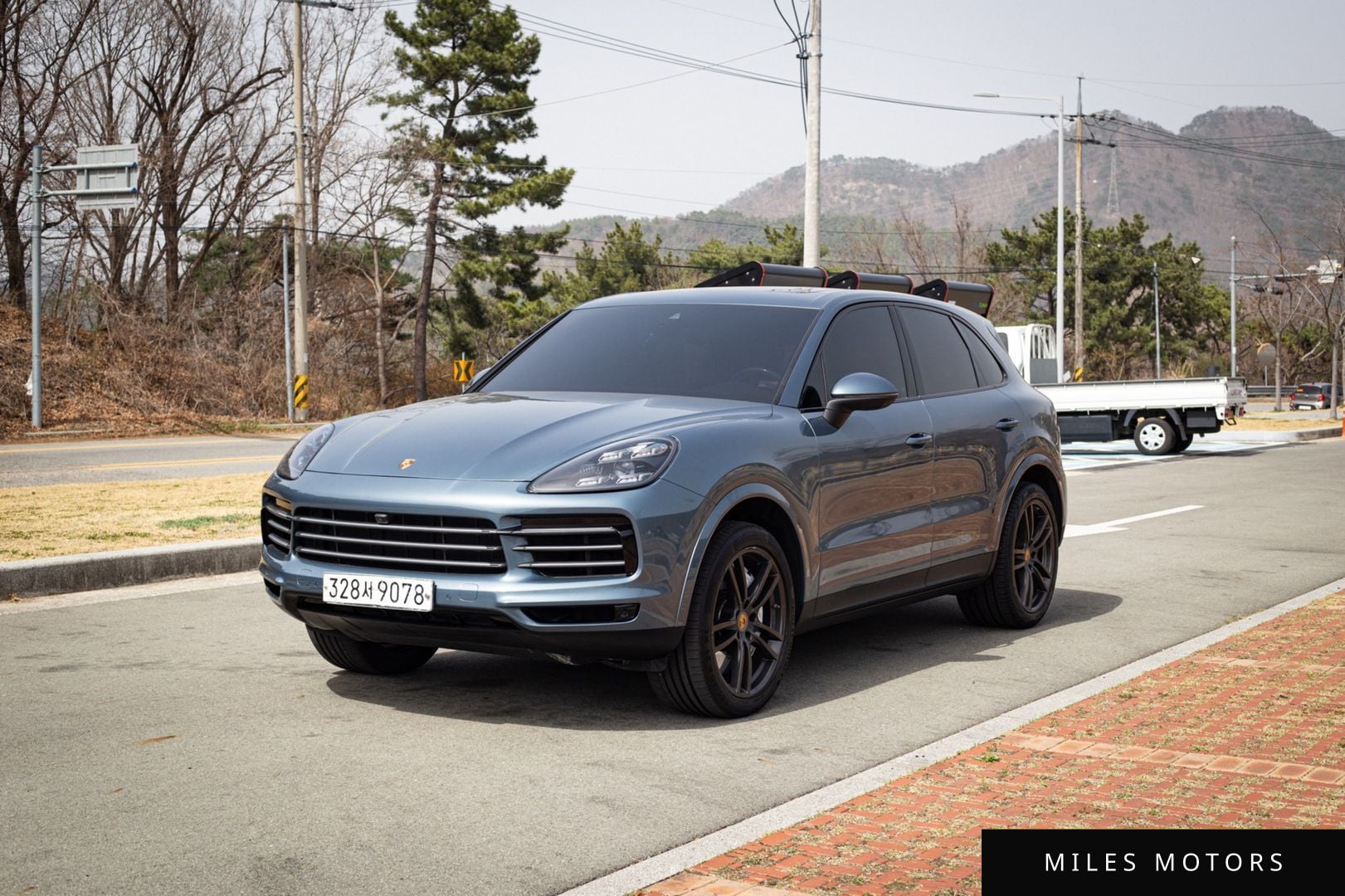 Porsche Cayenne 2019 — фото 1 из 12