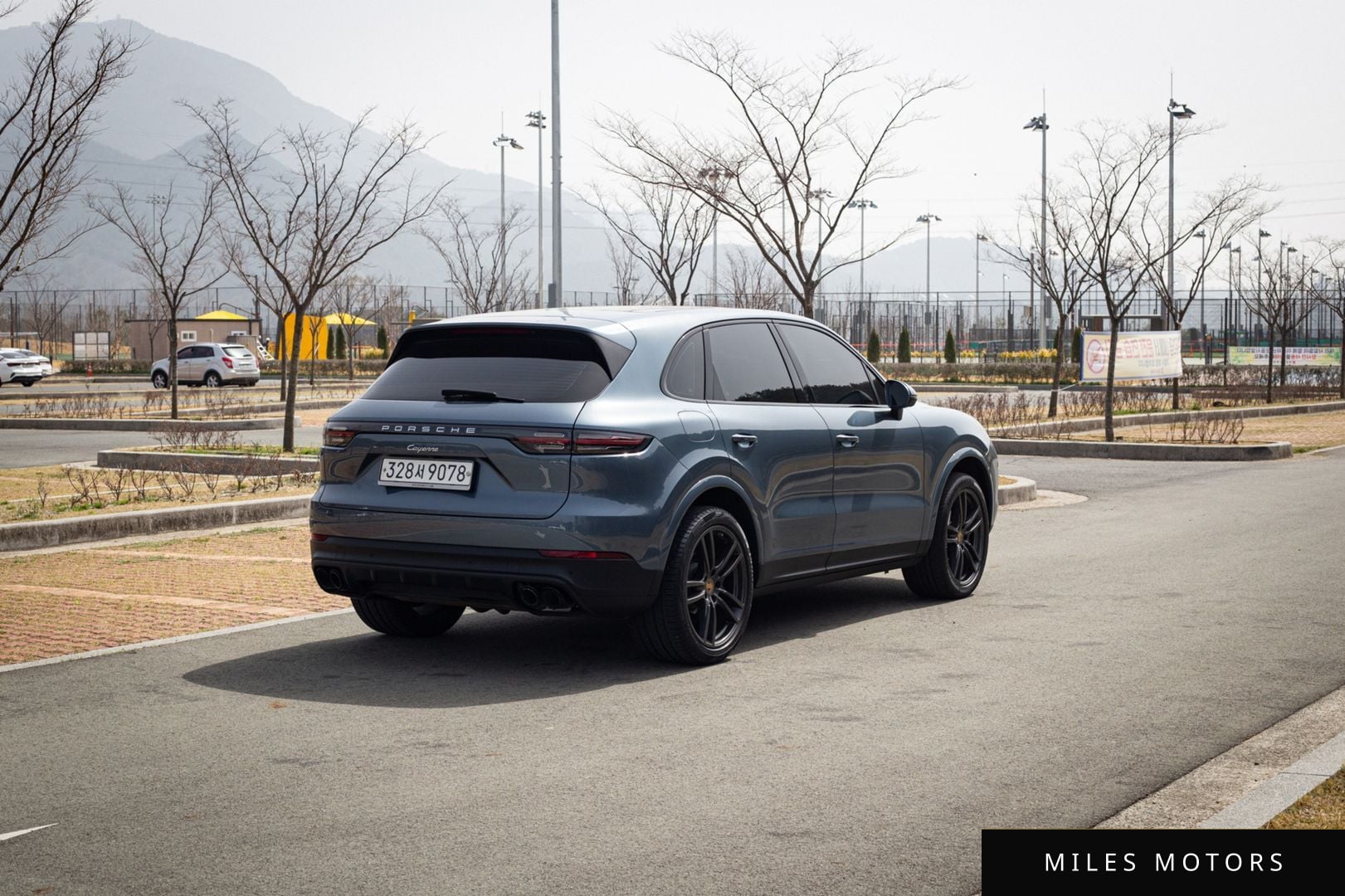 Porsche Cayenne 2019 — миниатюра 2