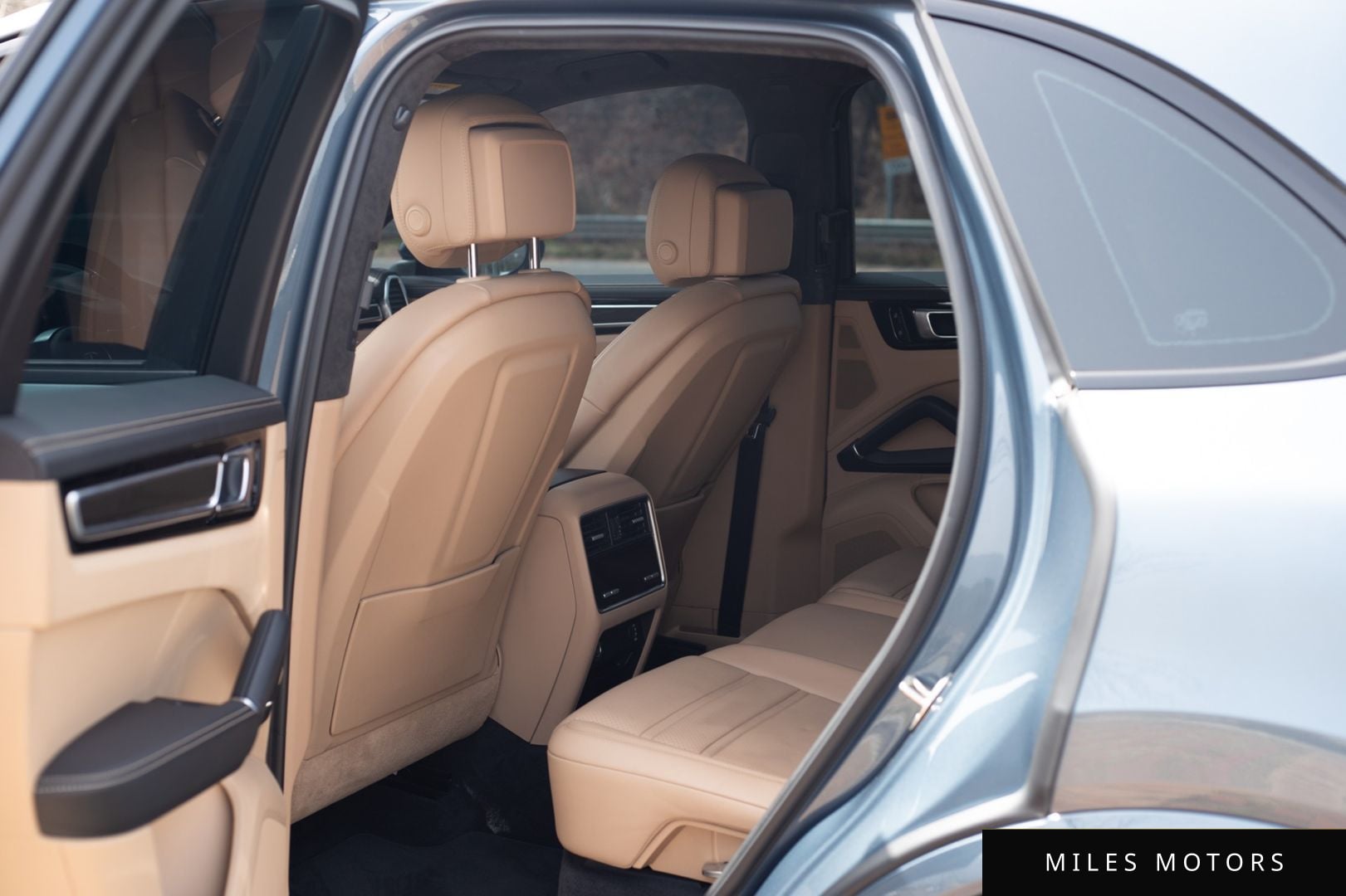 Porsche Cayenne 2019 — миниатюра 9