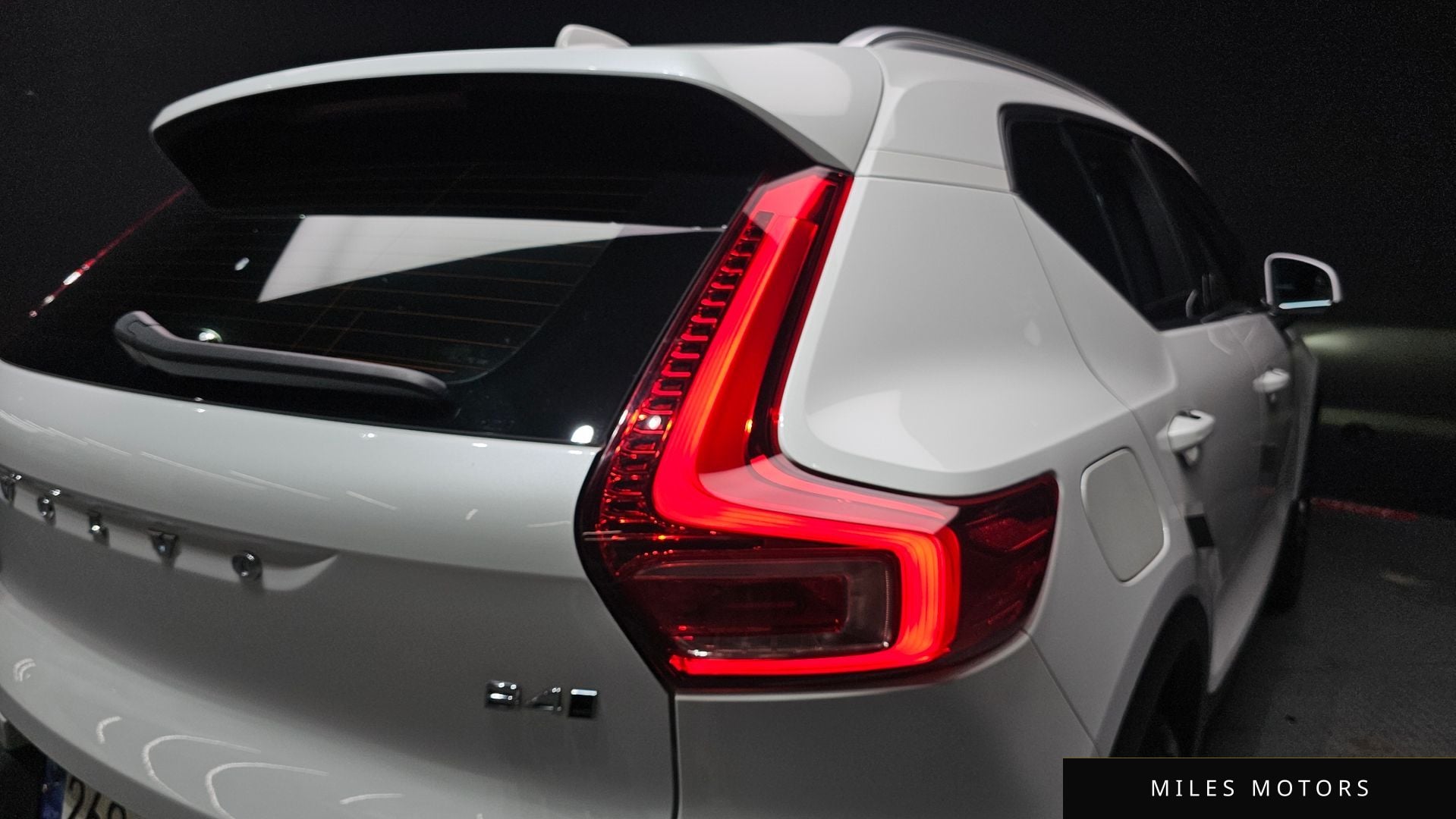 Volvo XC40 2023 — миниатюра 9