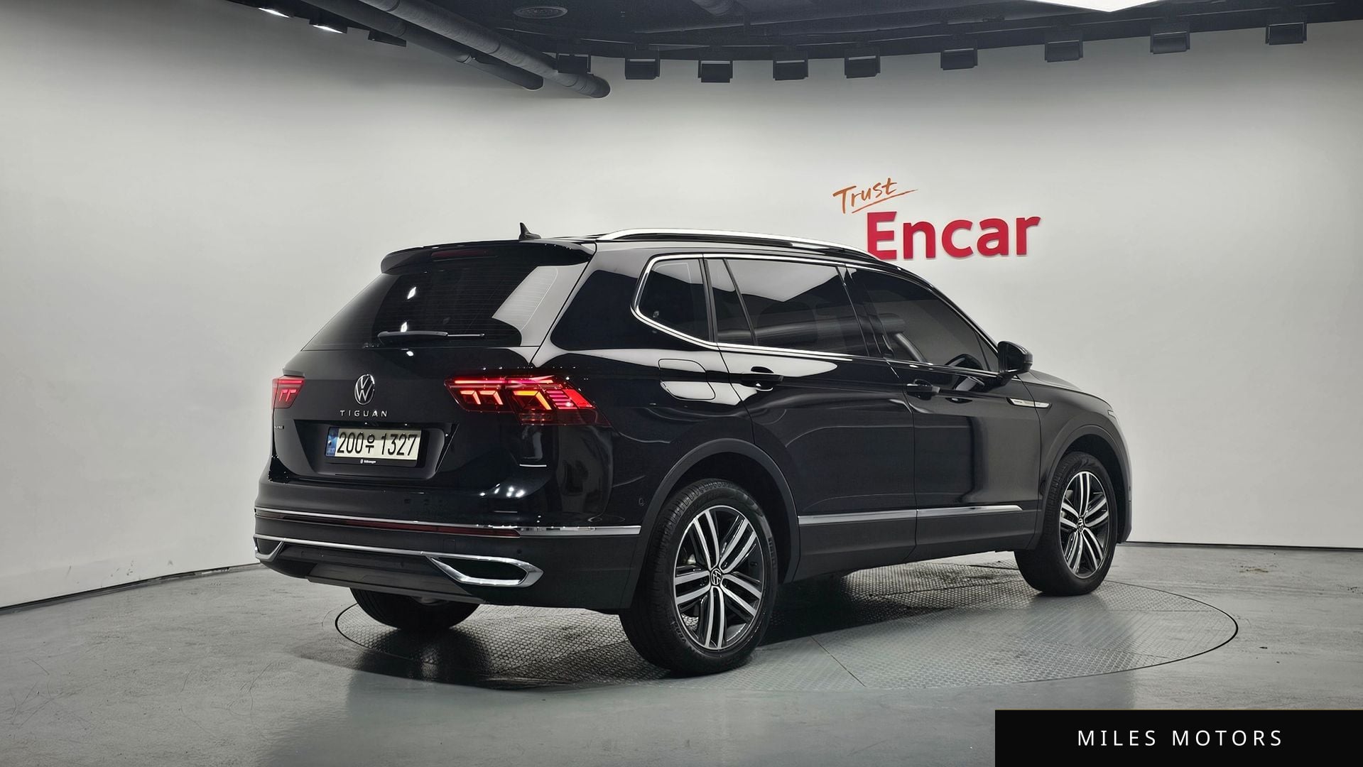 Volkswagen Tiguan 2023 — миниатюра 2