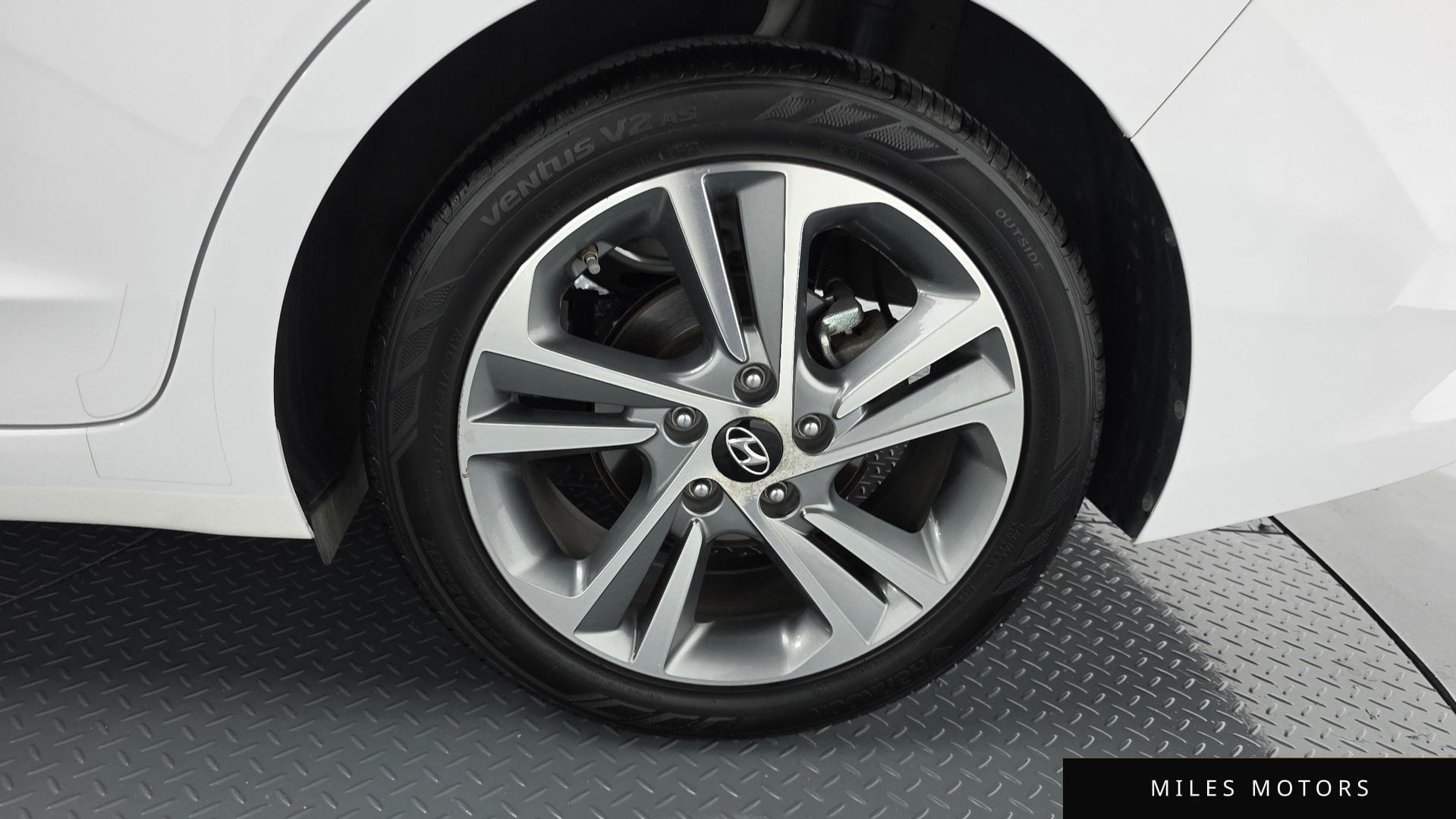 Hyundai AVANTE 2018 — миниатюра 7