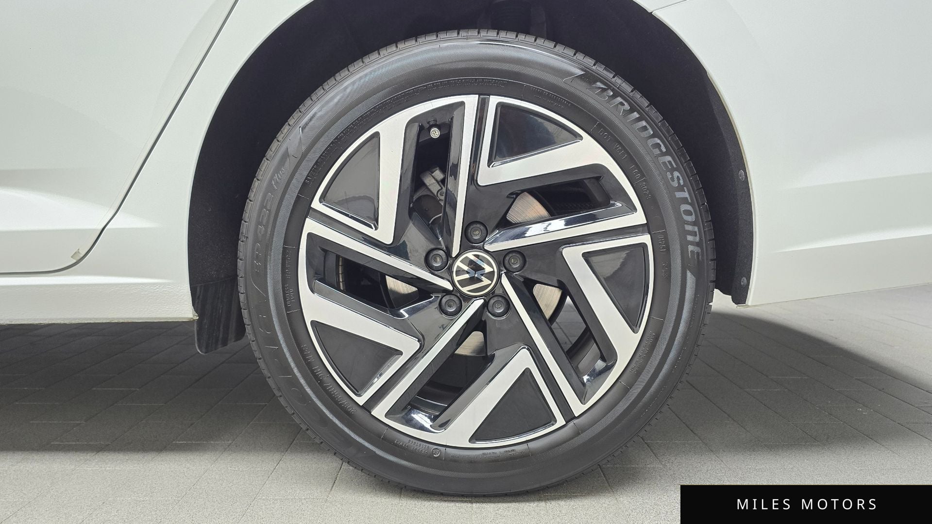 Volkswagen Jetta 2024 — миниатюра 7