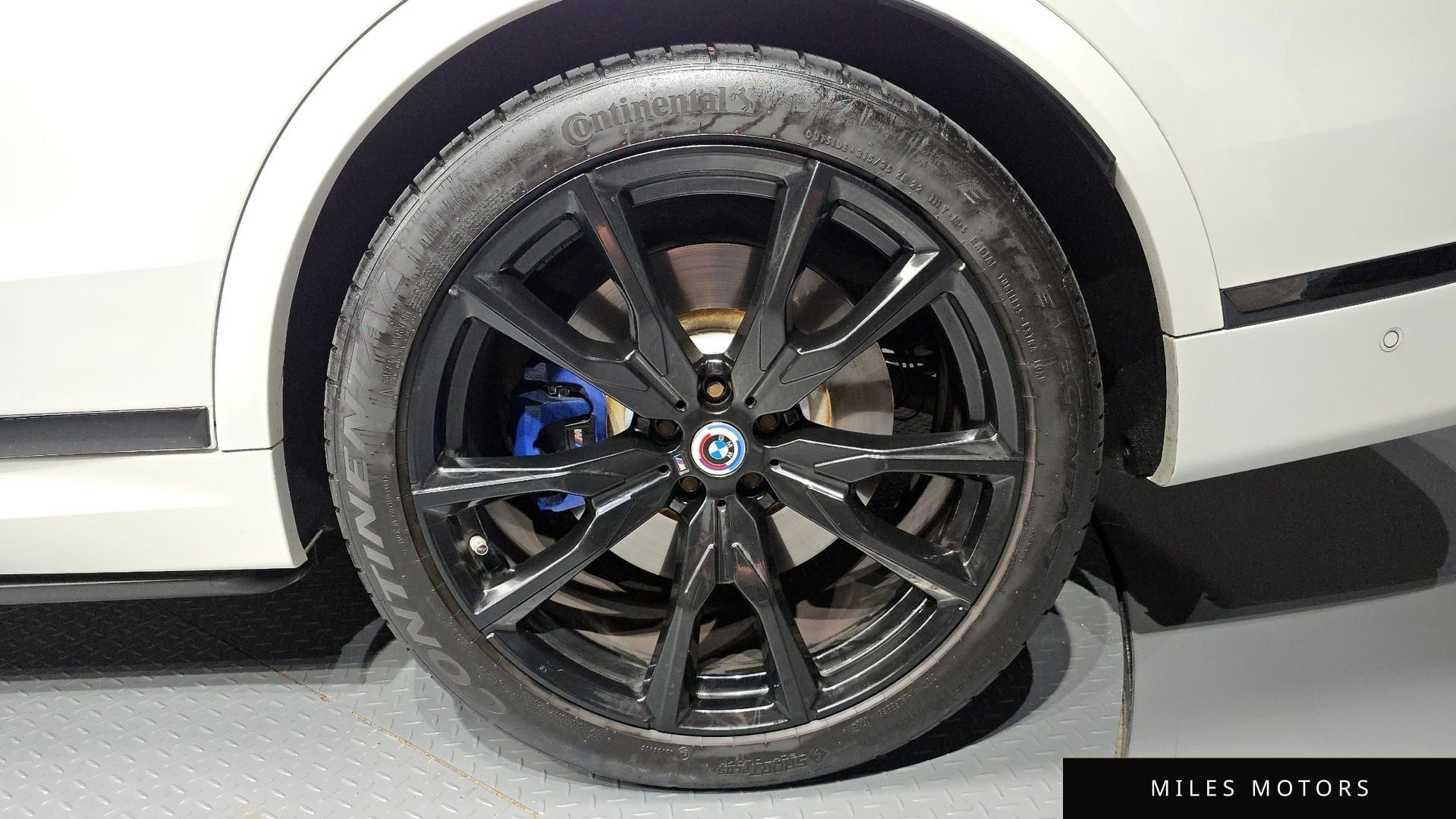 BMW X7 (G07) 2024 — миниатюра 7