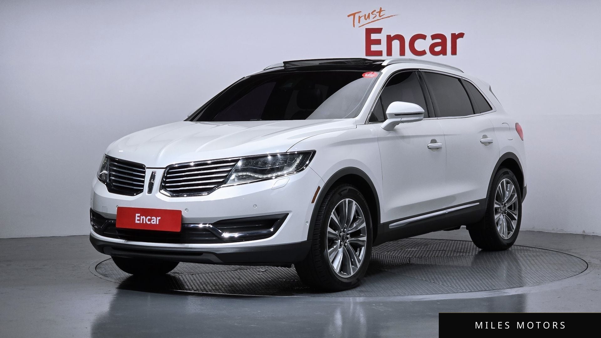 Lincoln MKX 2016 — фото 1 из 12