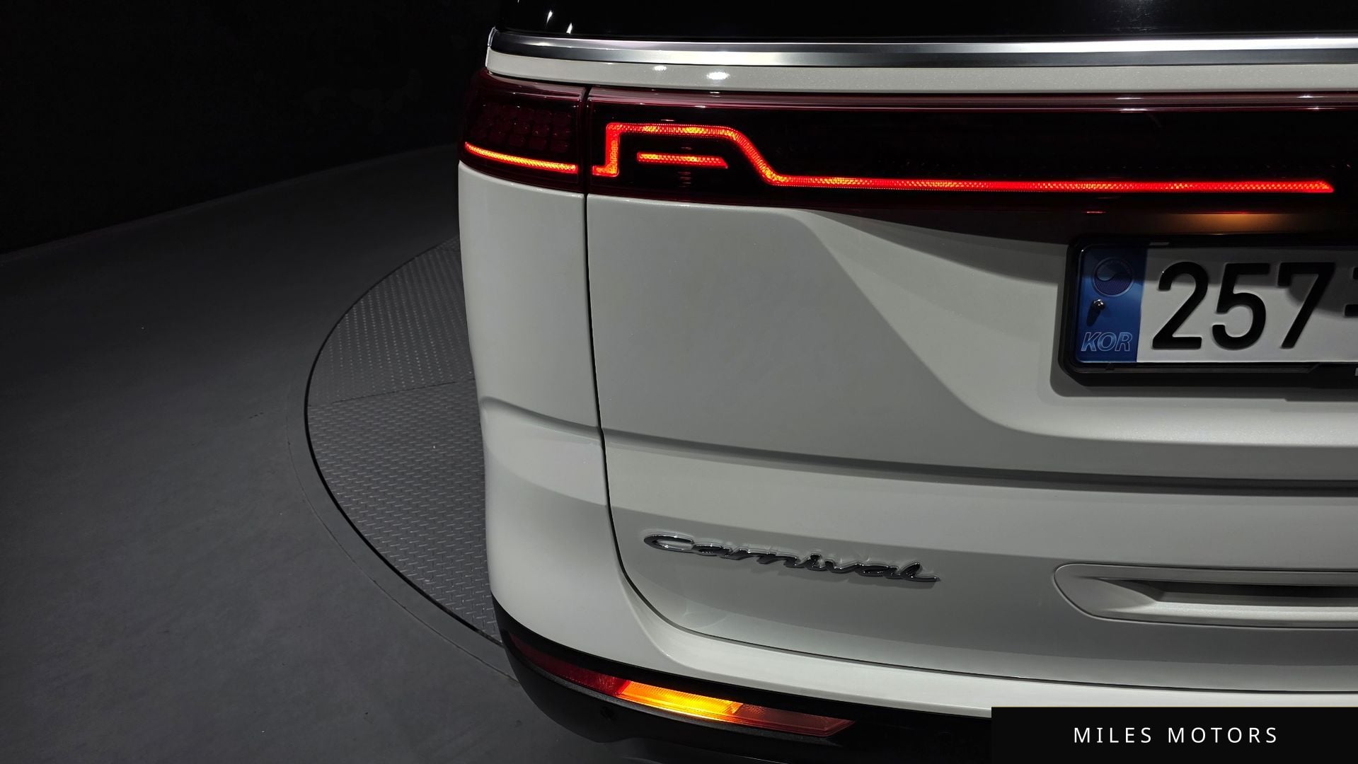 Kia Carnival 2021 — миниатюра 9