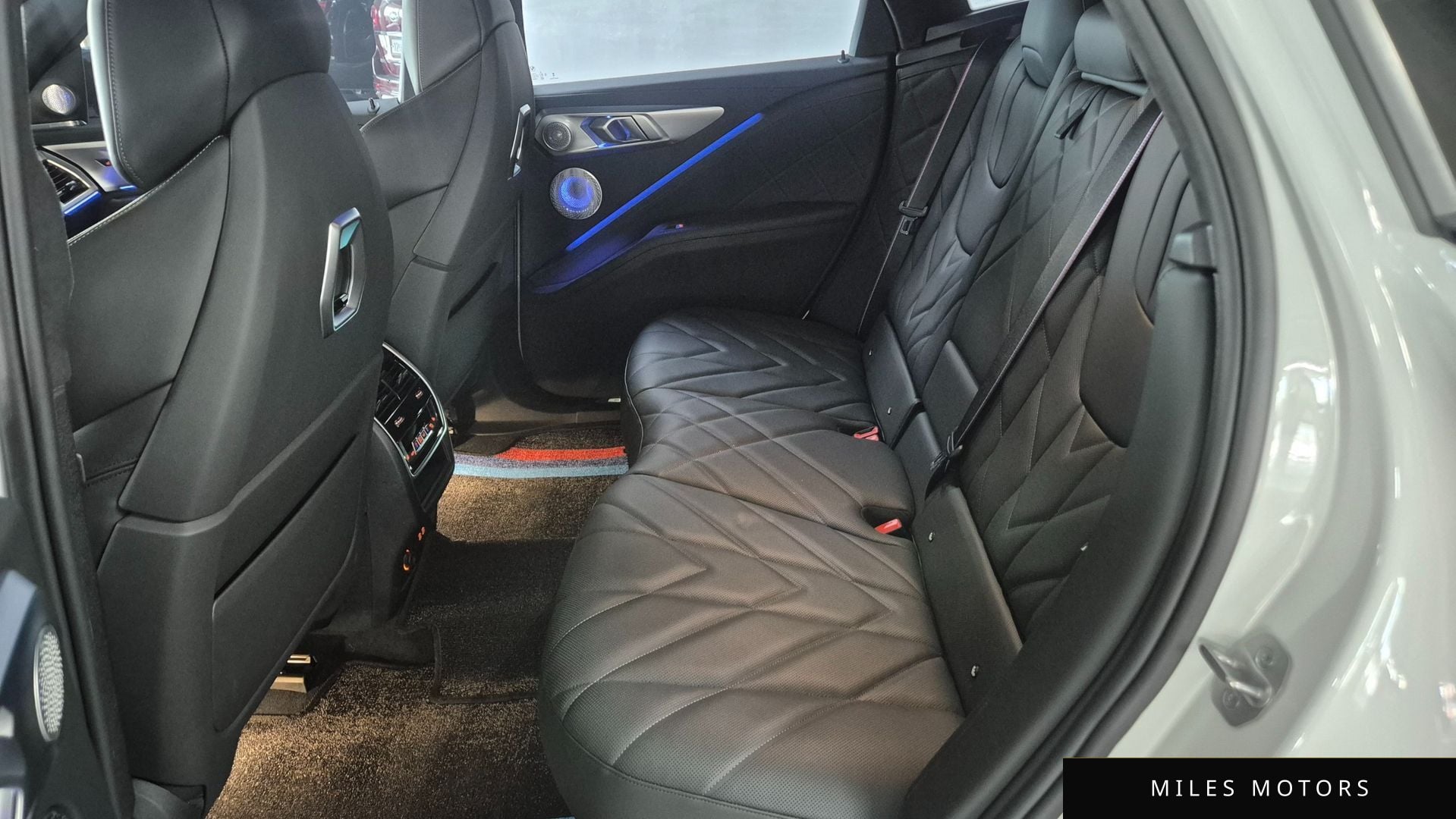 BMW XM (G09) 2023 — миниатюра 11