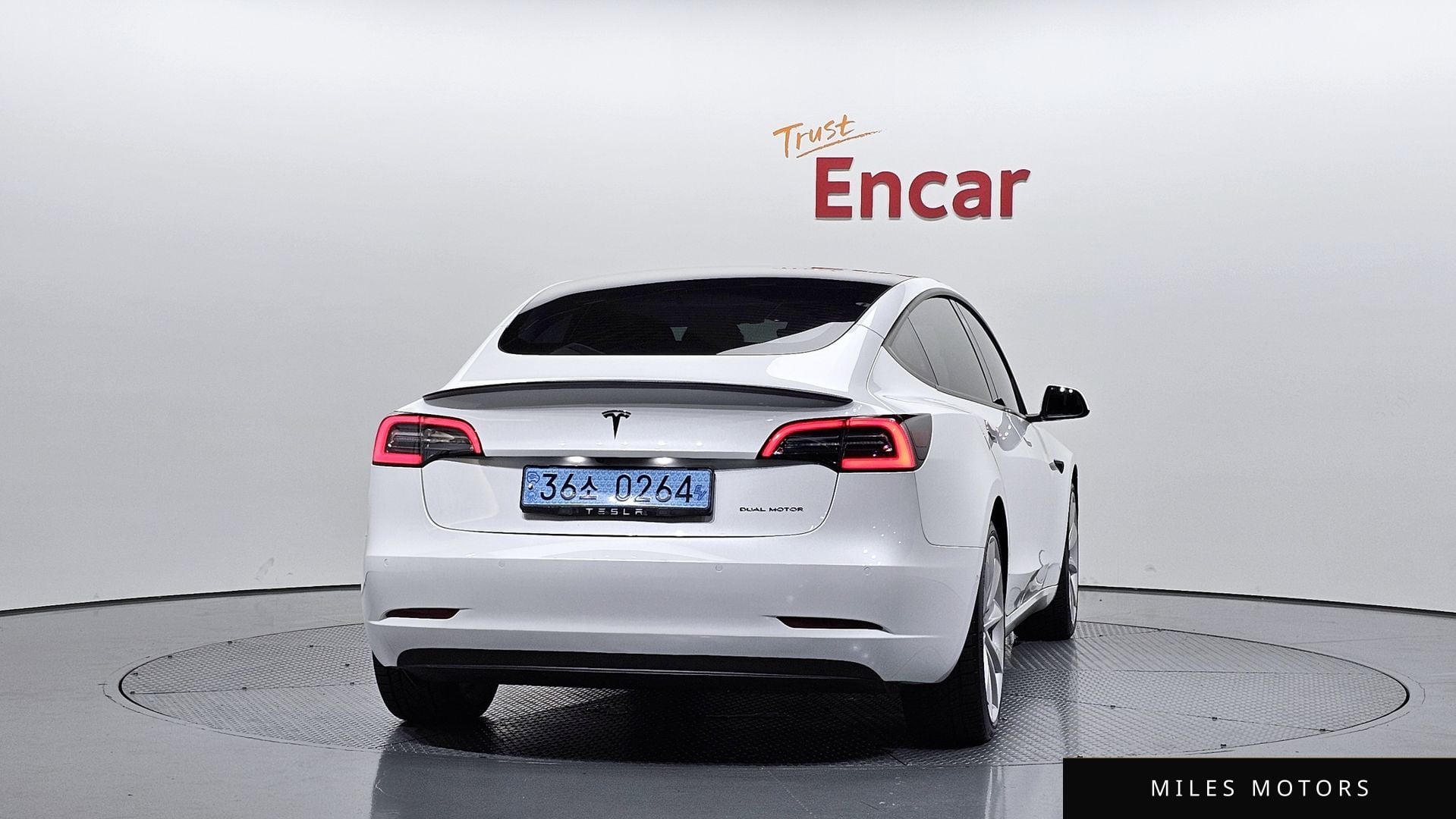 Tesla Model 3 2021 — миниатюра 4
