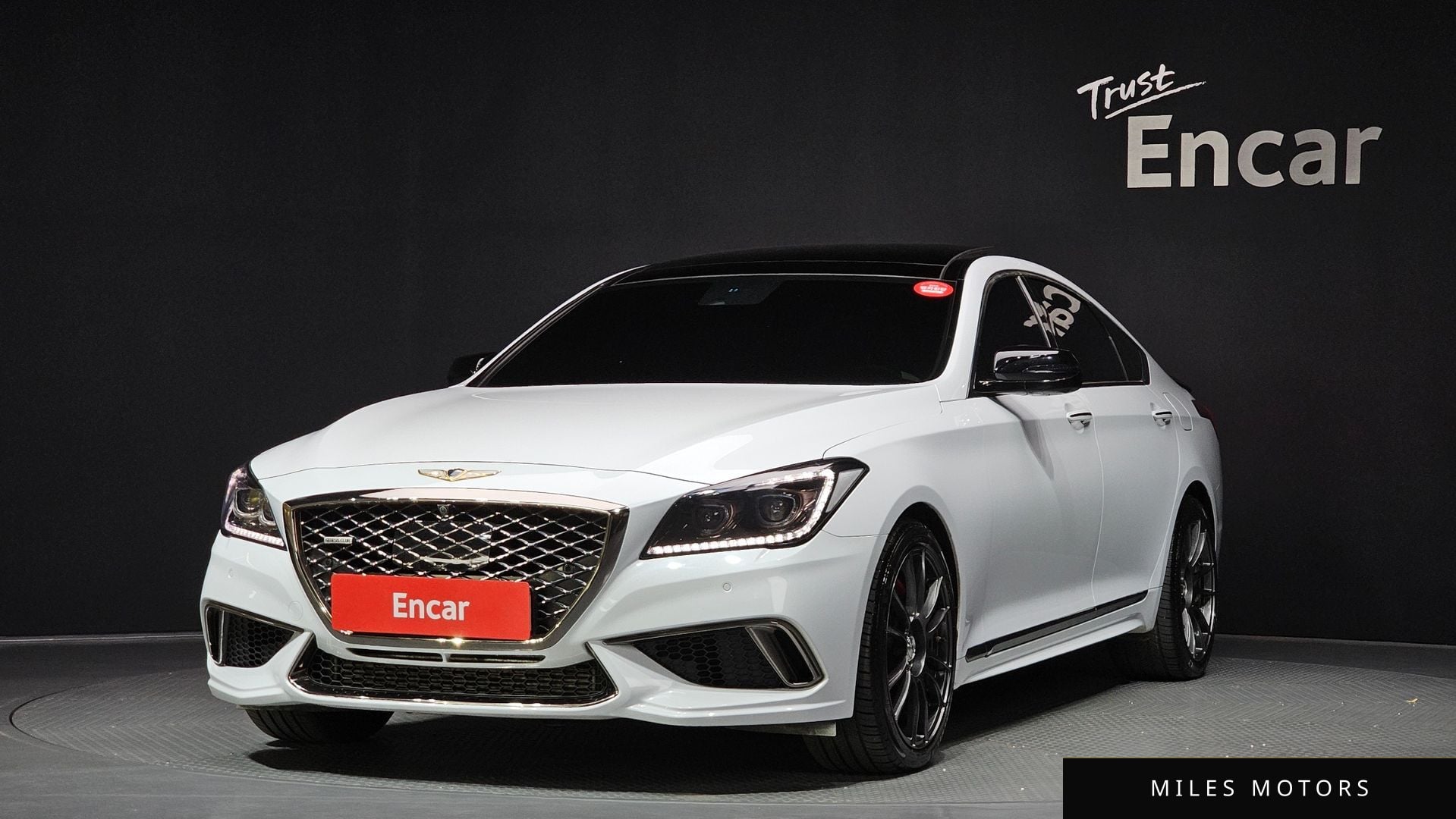 Genesis G80 2018 — фото 1 из 12