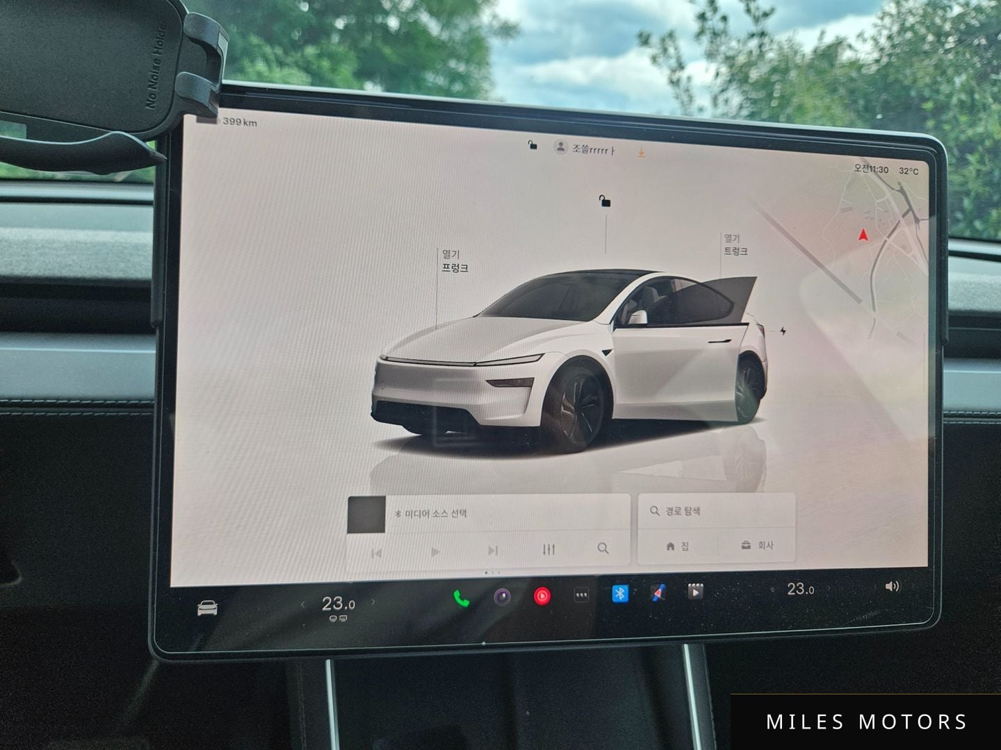 Tesla Model Y 2025 — миниатюра 7