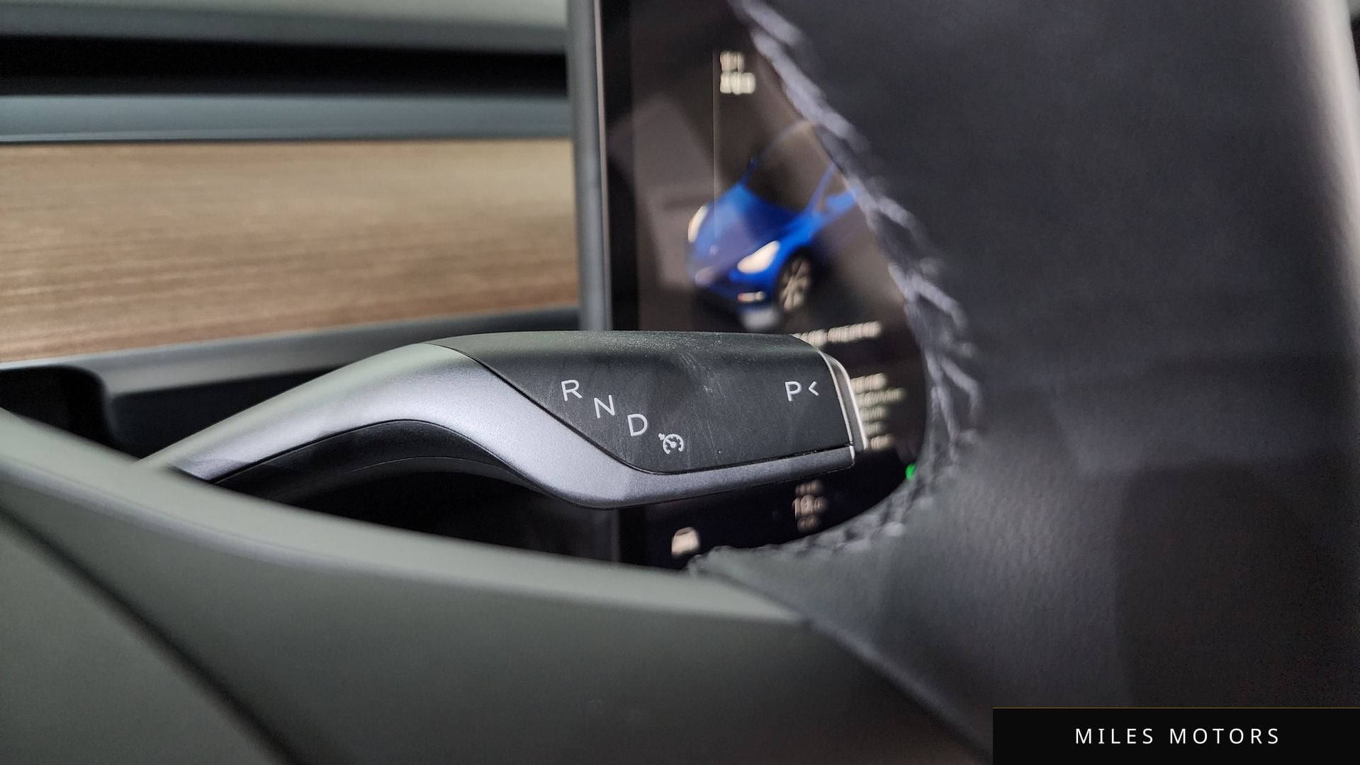 Tesla Model Y 2022 — миниатюра 9