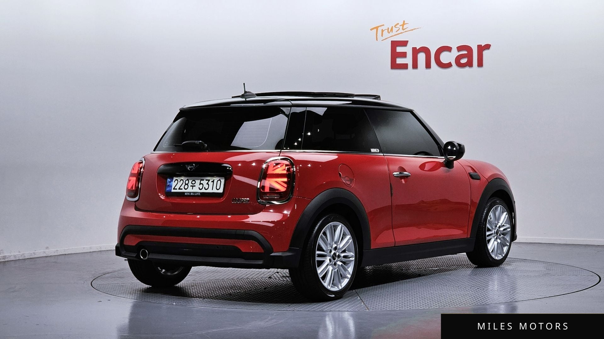 MINI Cooper 2023 — миниатюра 2