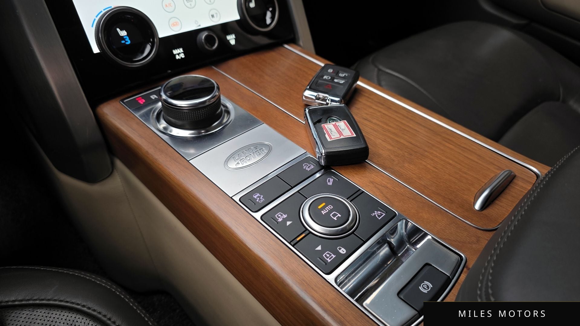 Land Rover Range Rover 2018 — миниатюра 12
