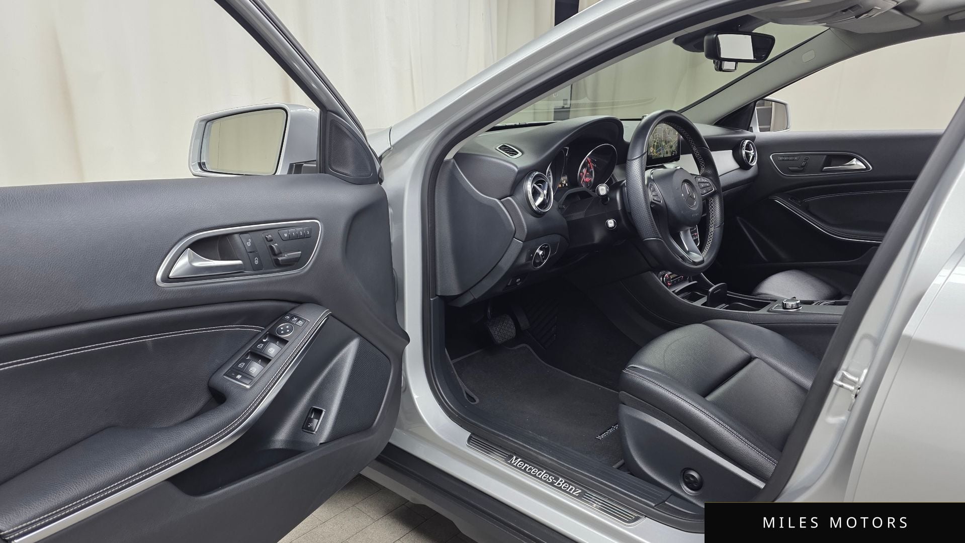Mercedes-Benz GLA-Class X156 2016 — миниатюра 10