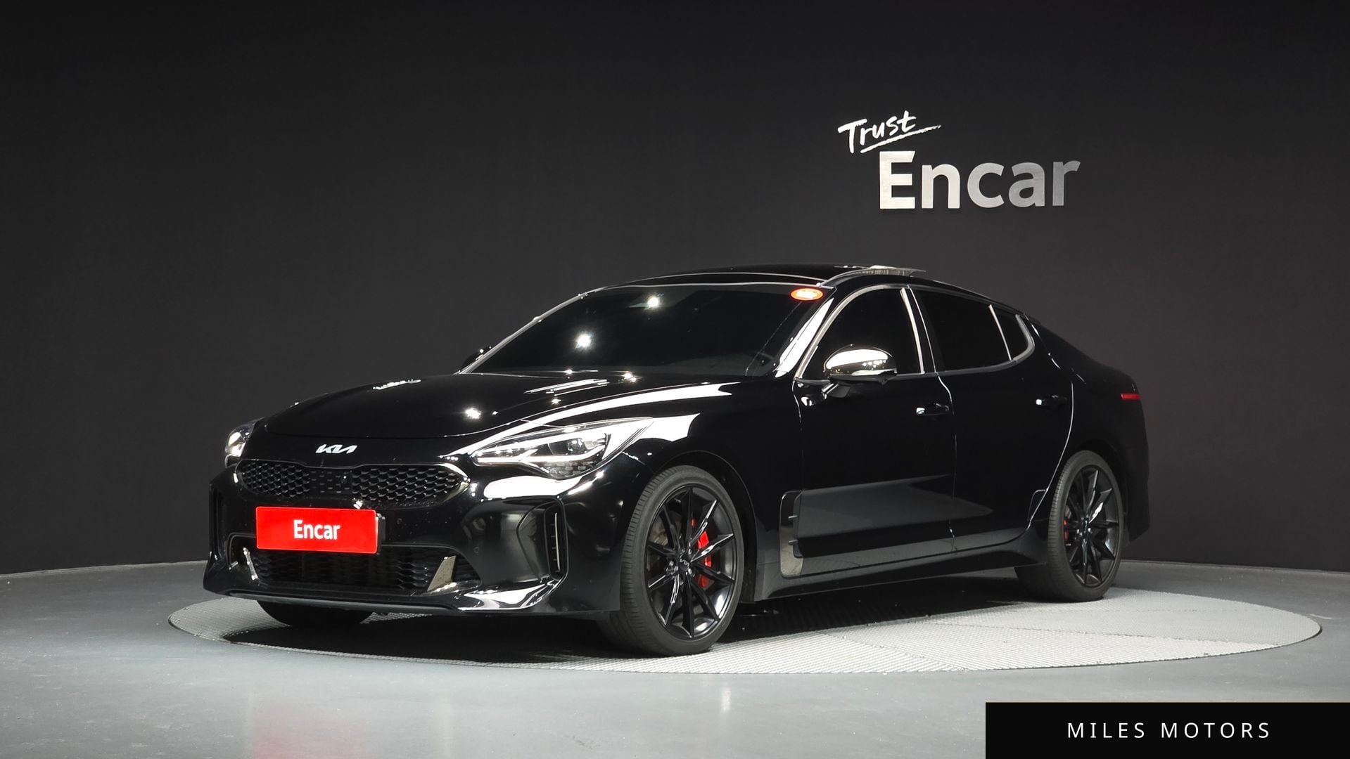 Kia Stinger 2022 — фото 1 из 12