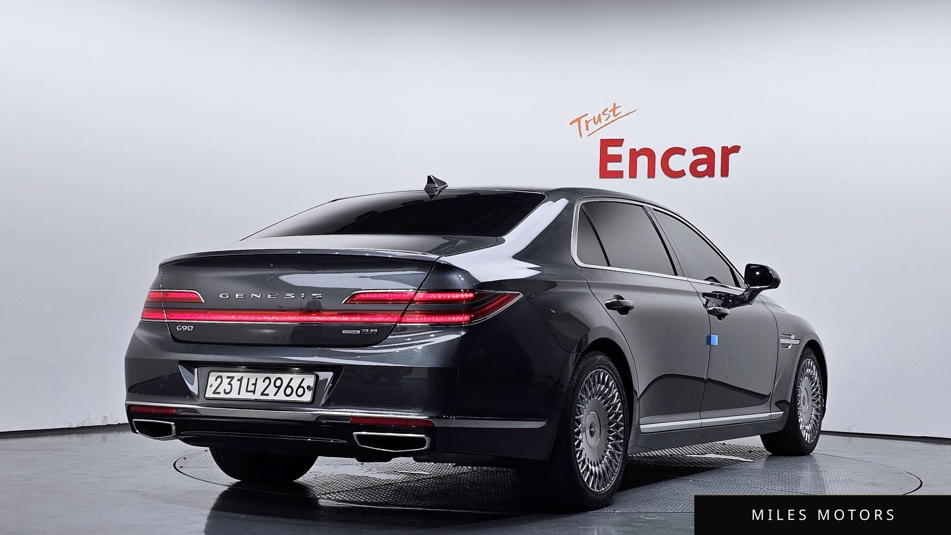 Genesis G90 2019 — миниатюра 2