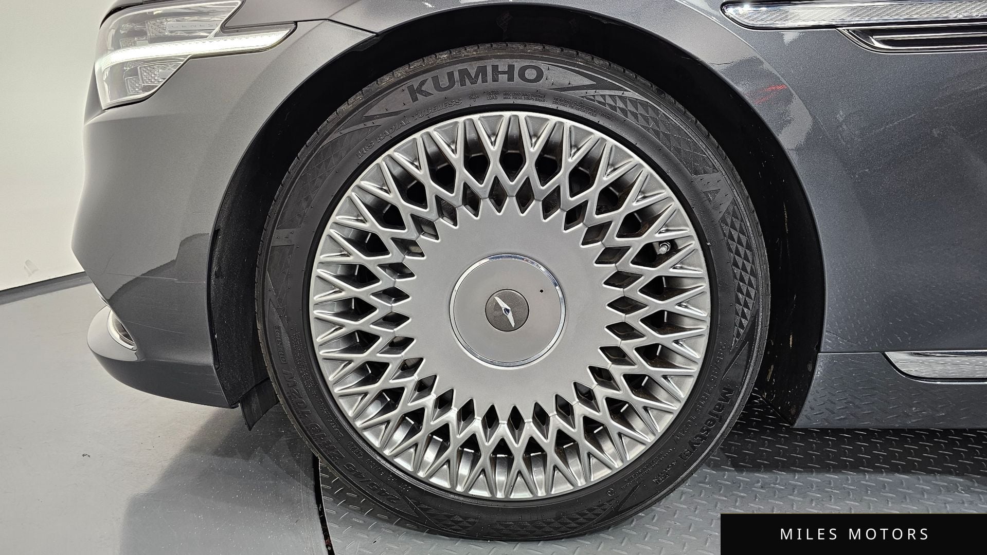 Genesis G90 2019 — миниатюра 5