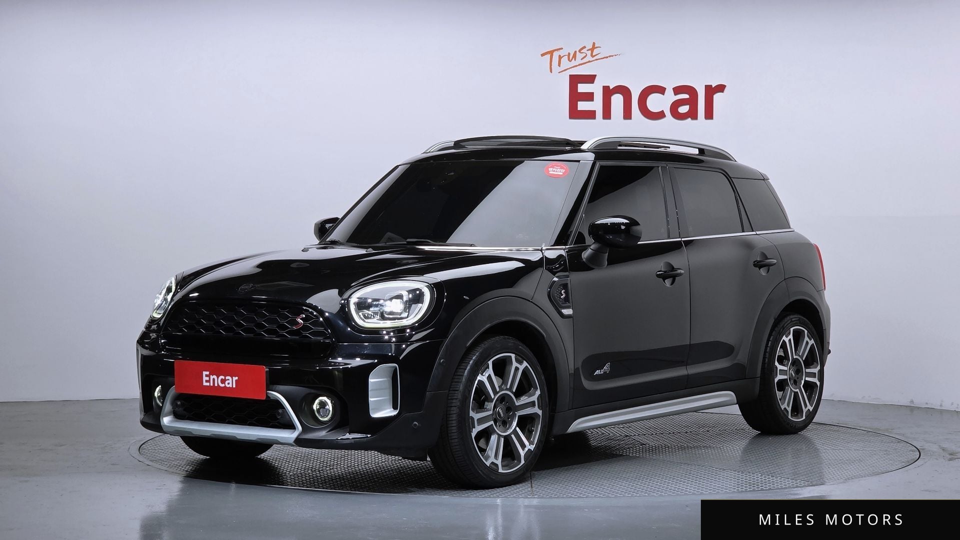 MINI Countryman 2021 — фото 1 из 12