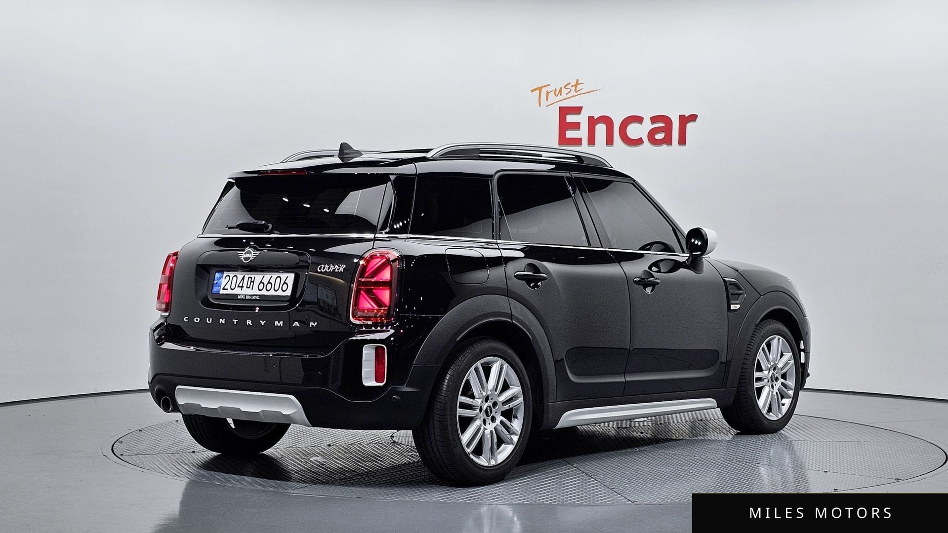 MINI Countryman 2023 — фото 1 из 12
