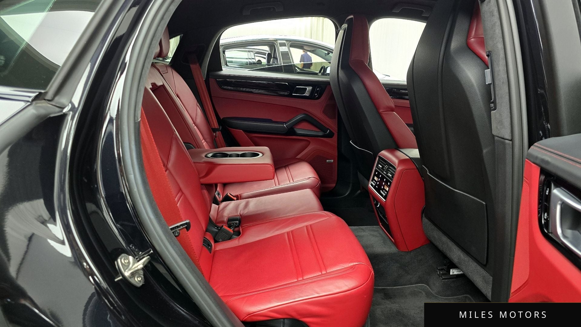 Porsche Cayenne 2020 — миниатюра 11