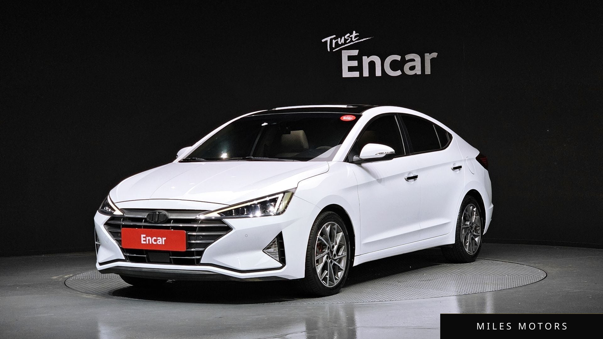 Hyundai AVANTE 2020 — фото 1 из 12