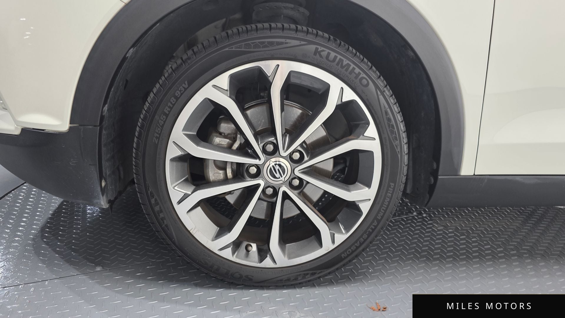 KG Mobility Tivoli 2017 — миниатюра 4