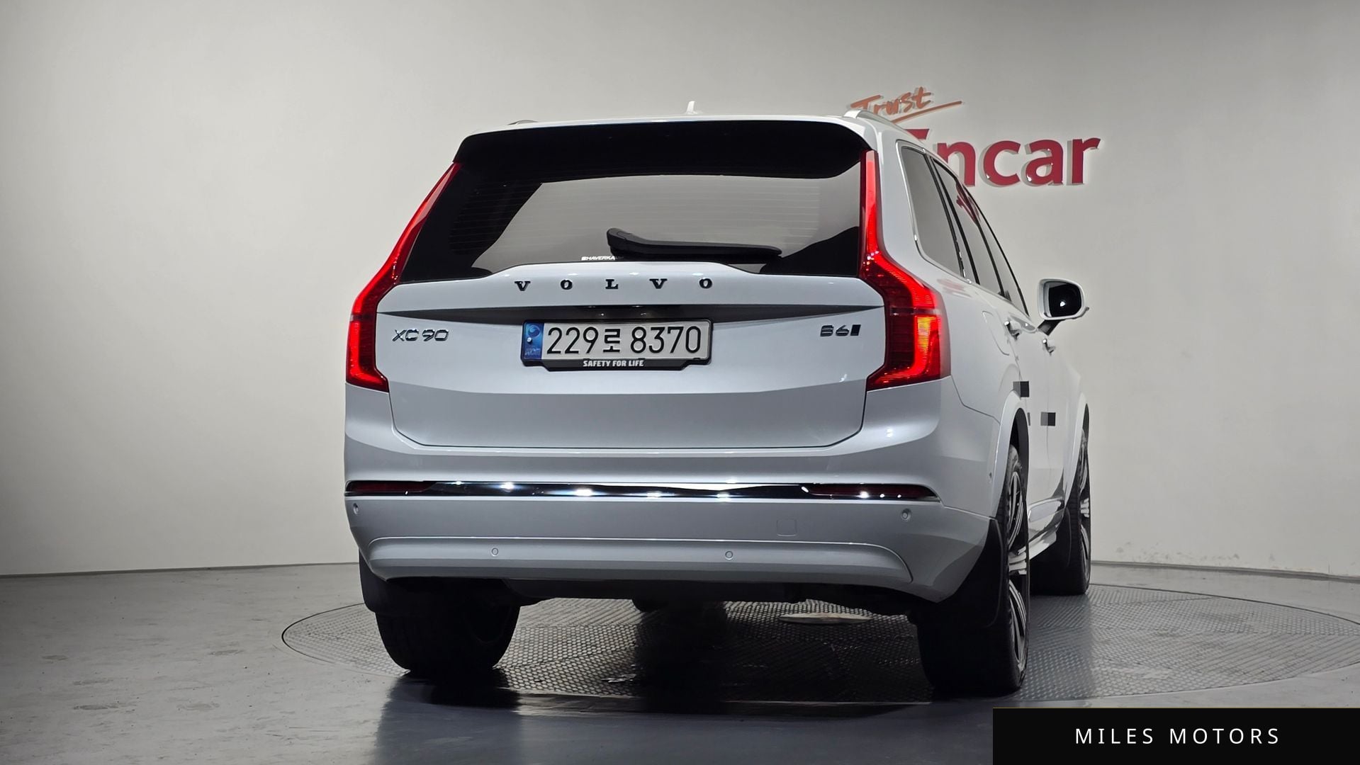 Volvo XC90 2023 — миниатюра 4