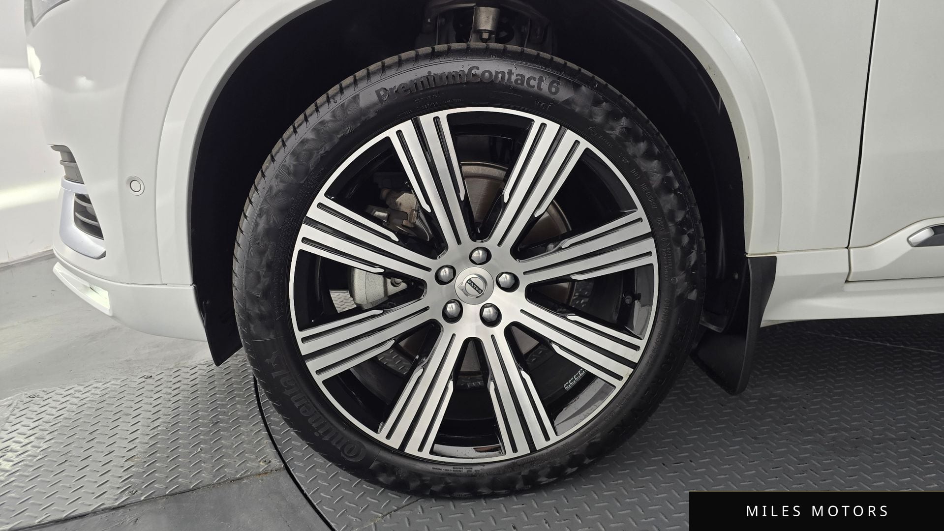 Volvo XC90 2023 — миниатюра 5