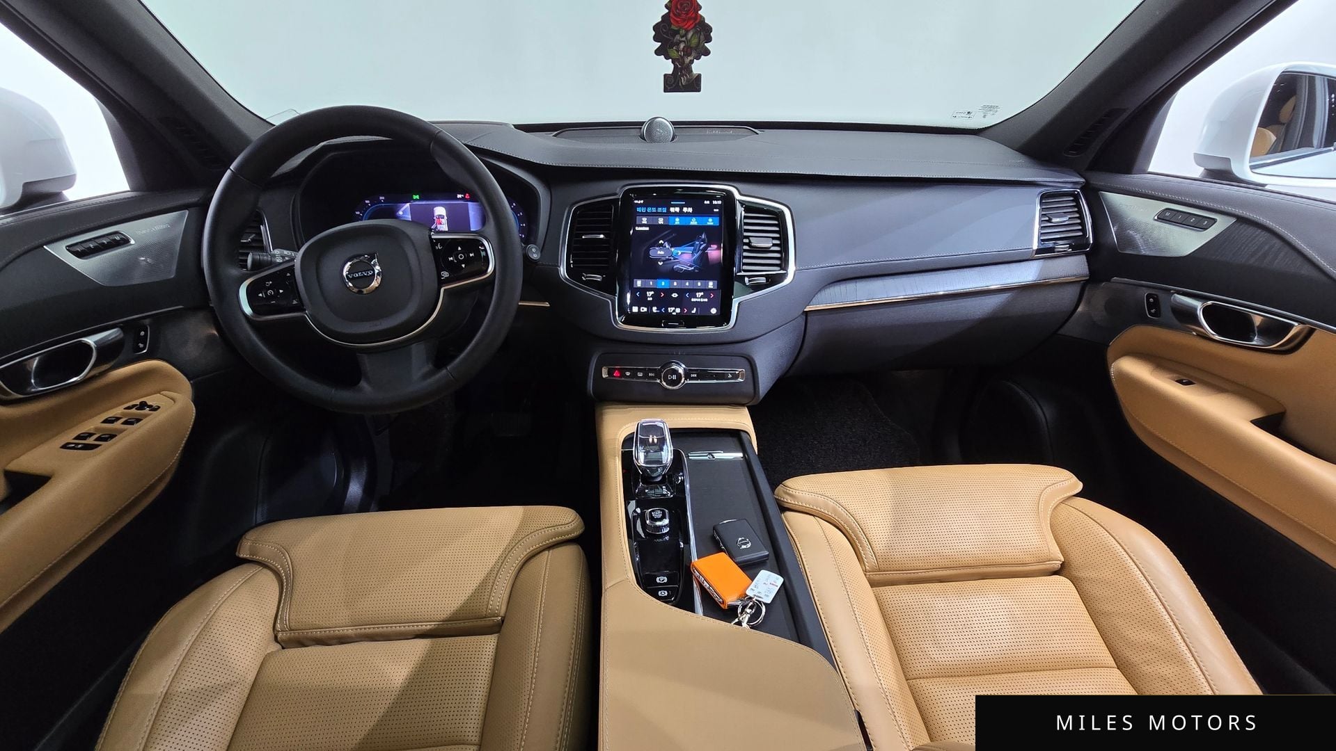 Volvo XC90 2023 — миниатюра 10