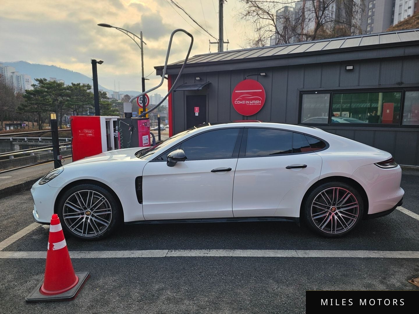 Porsche Panamera 2022 — миниатюра 3