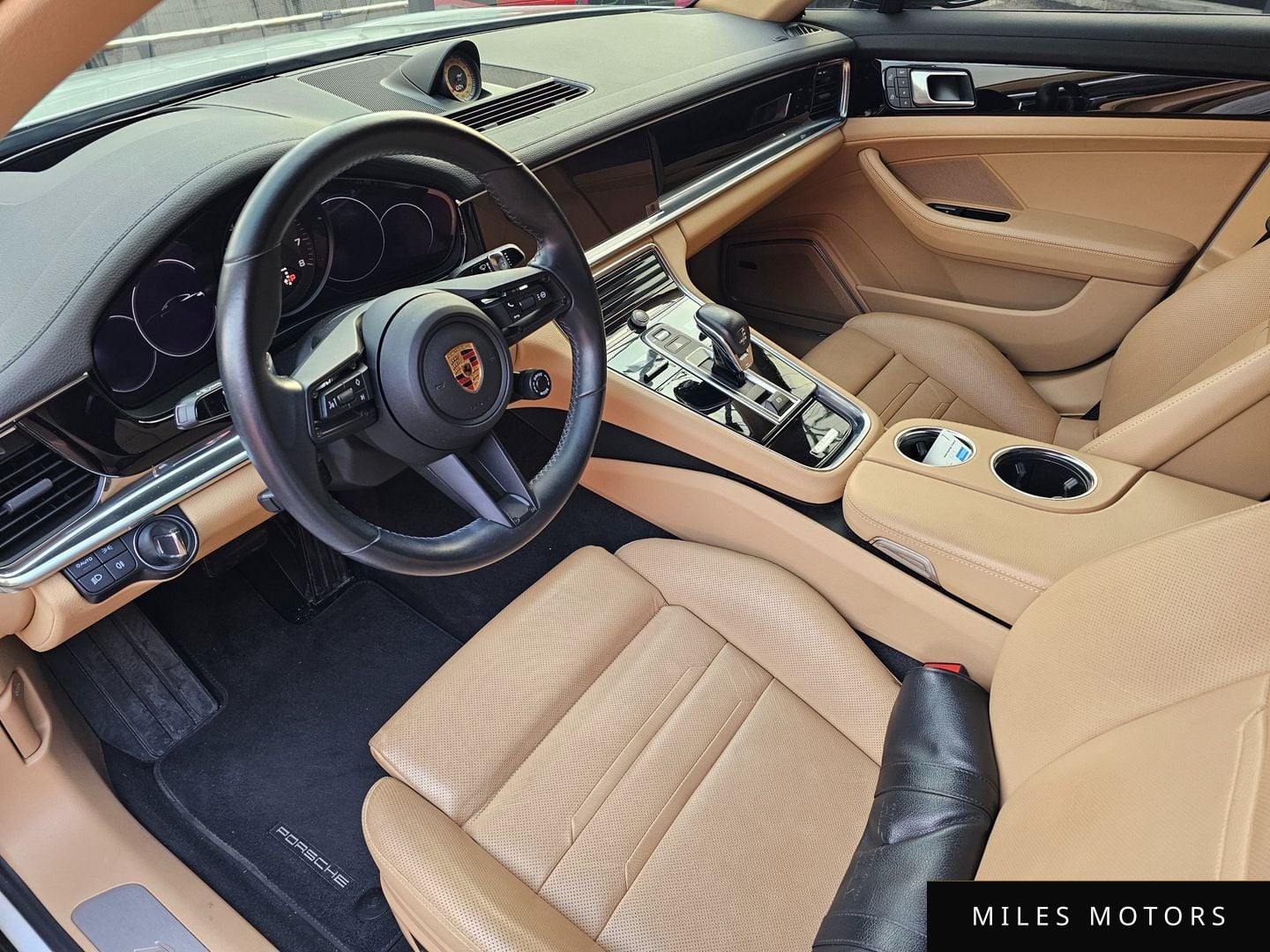 Porsche Panamera 2022 — миниатюра 7