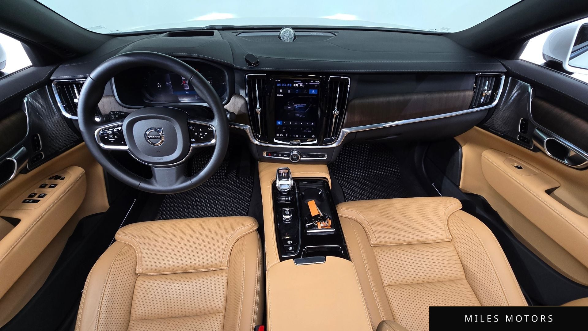 Volvo S90 2023 — миниатюра 10