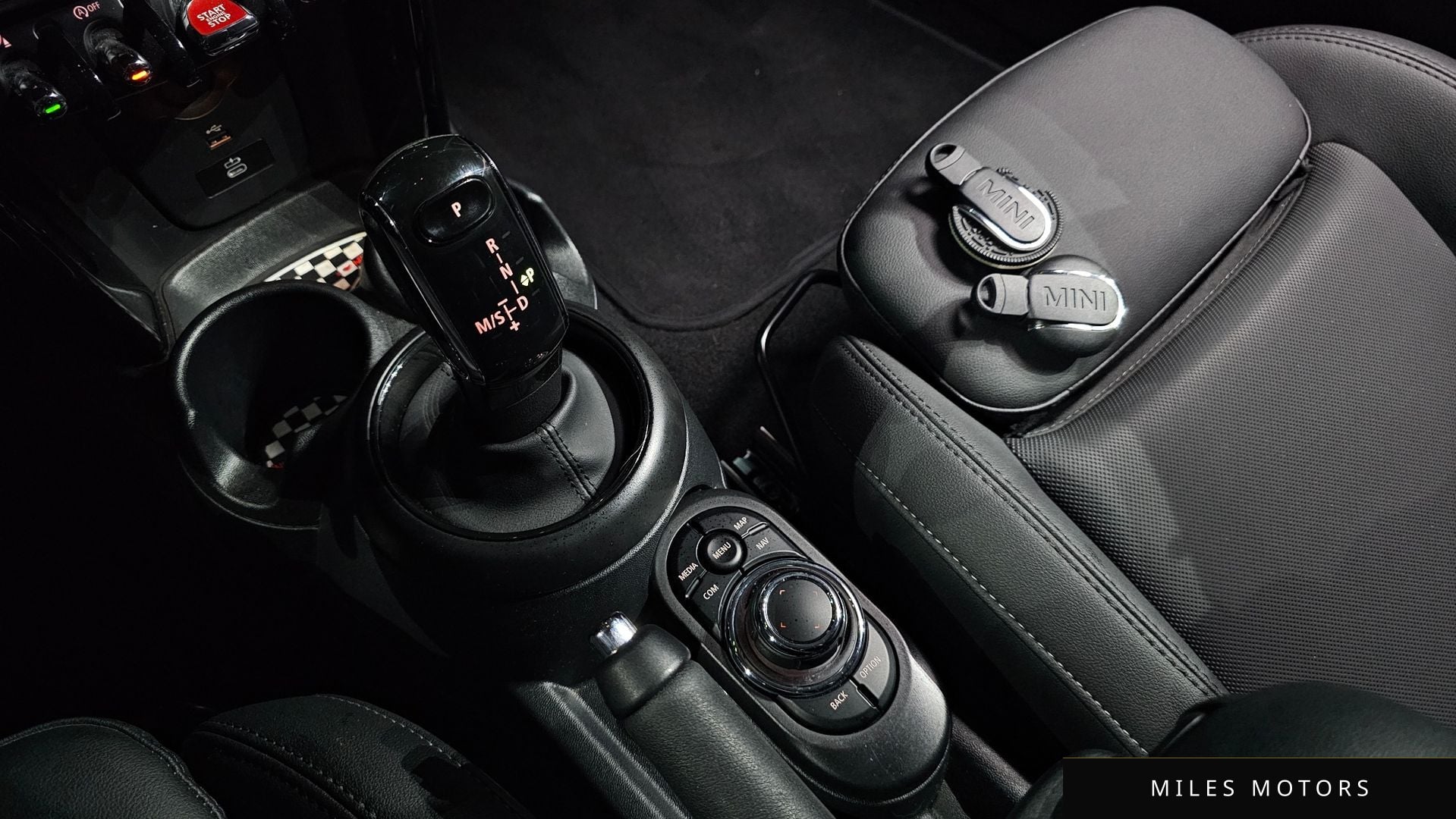MINI Cooper 2024 — миниатюра 12