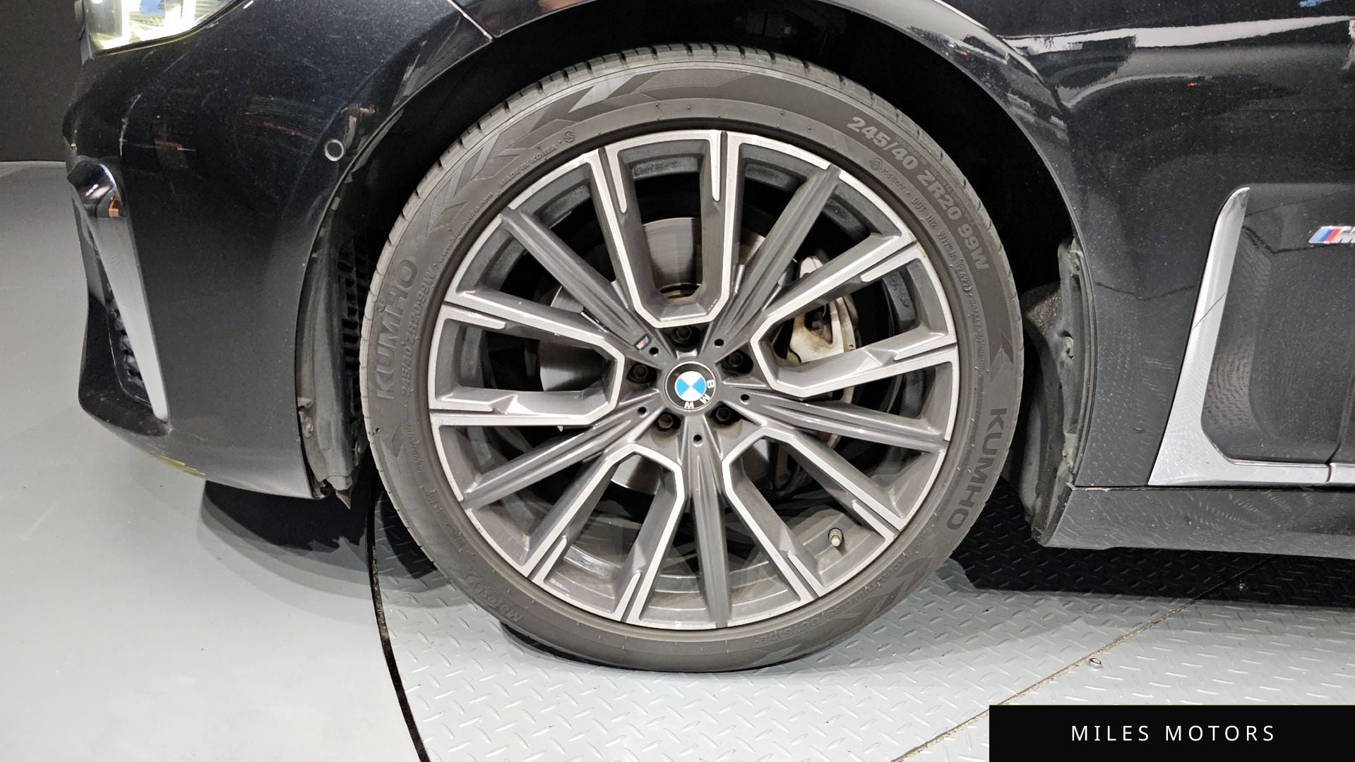 BMW 7 Series (G11) 2020 — миниатюра 5