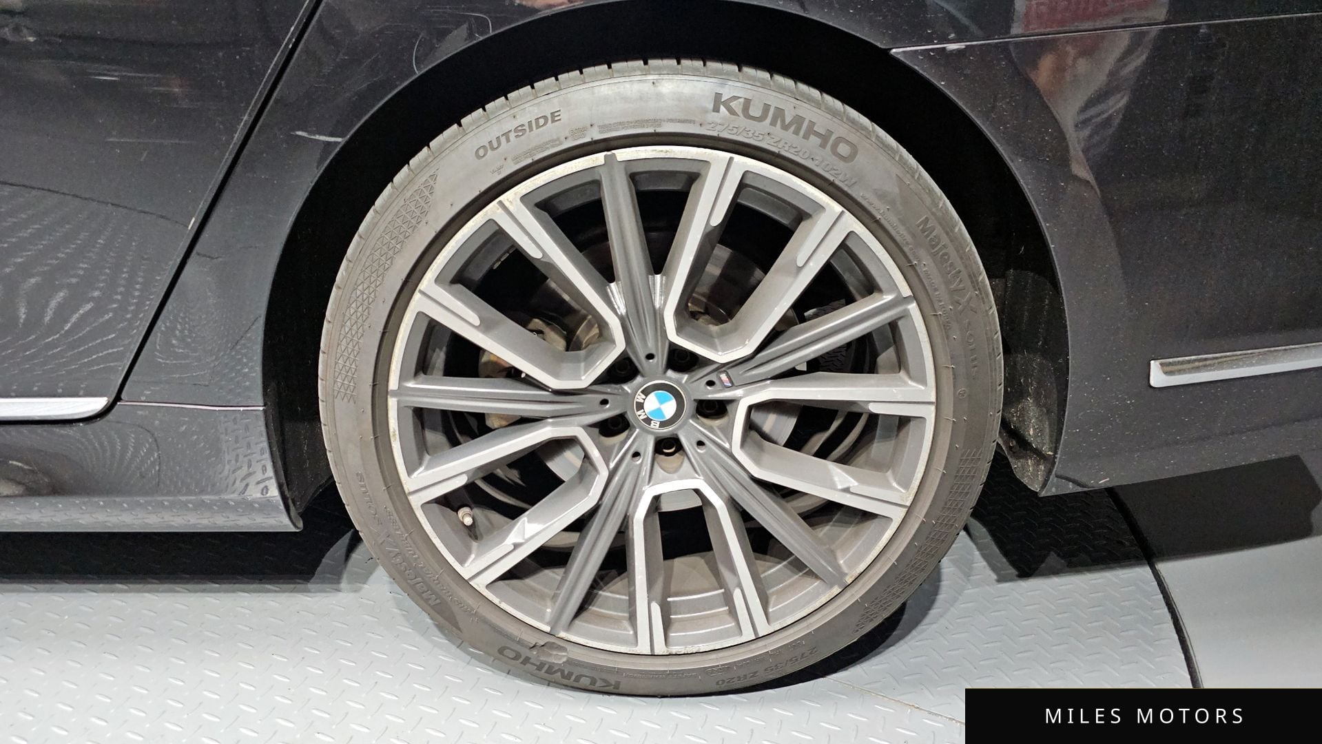 BMW 7 Series (G11) 2020 — миниатюра 7
