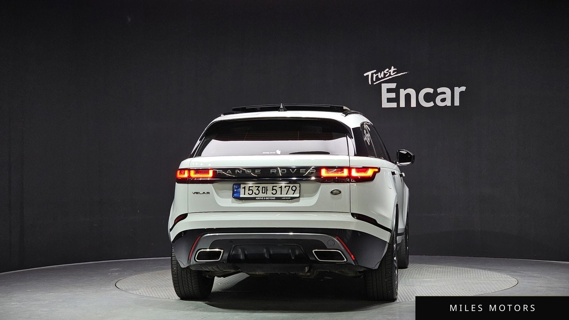 Land Rover Range Rover Velar 2023 — миниатюра 4