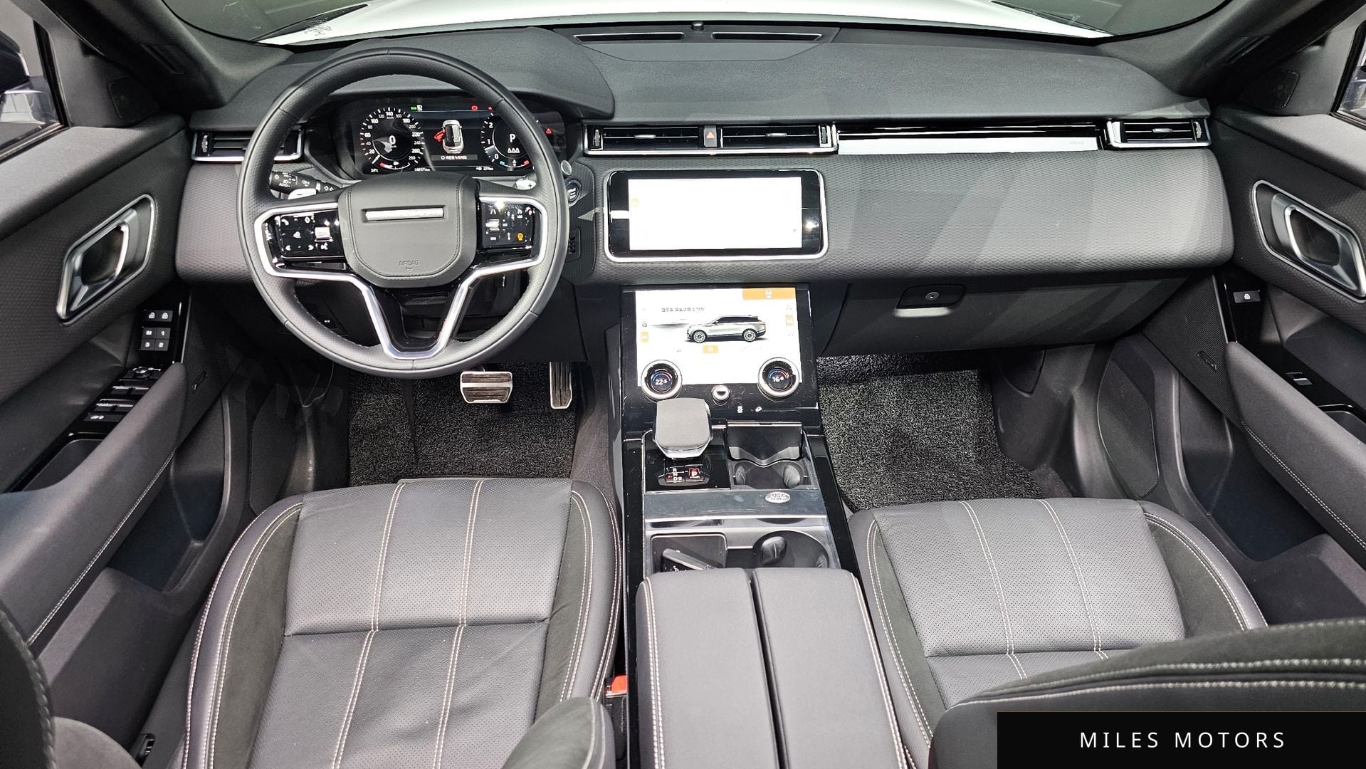 Land Rover Range Rover Velar 2023 — миниатюра 10