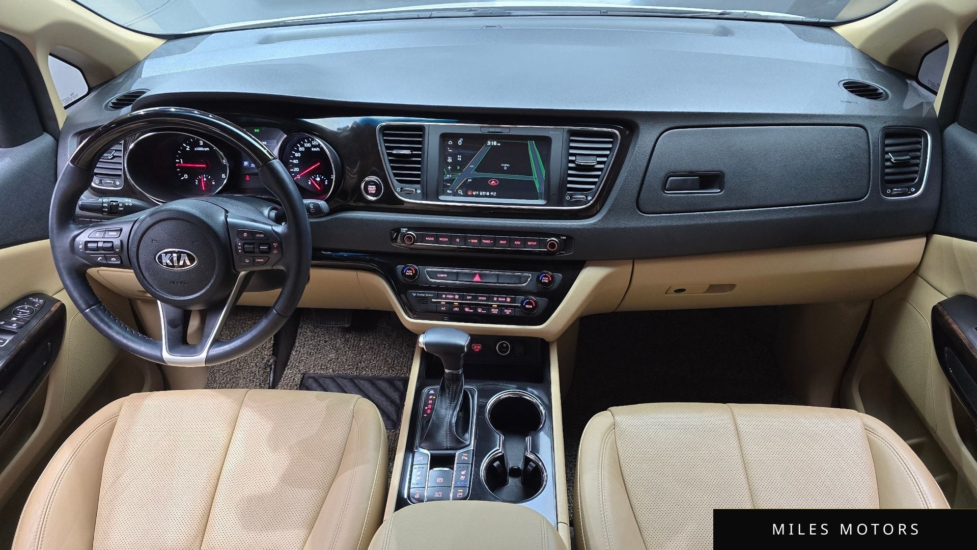 Kia Canival 2019 — миниатюра 10