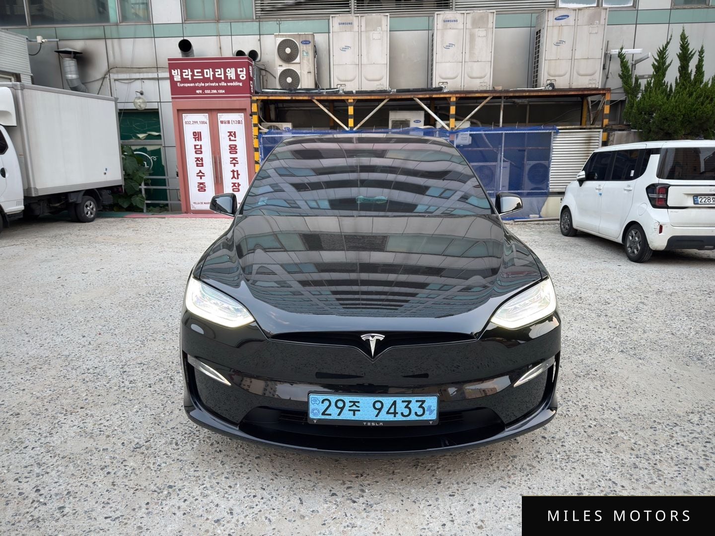 Tesla Model X 2023