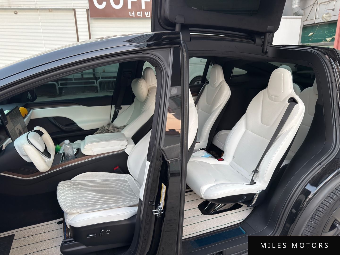 Tesla Model X 2023 — миниатюра 7