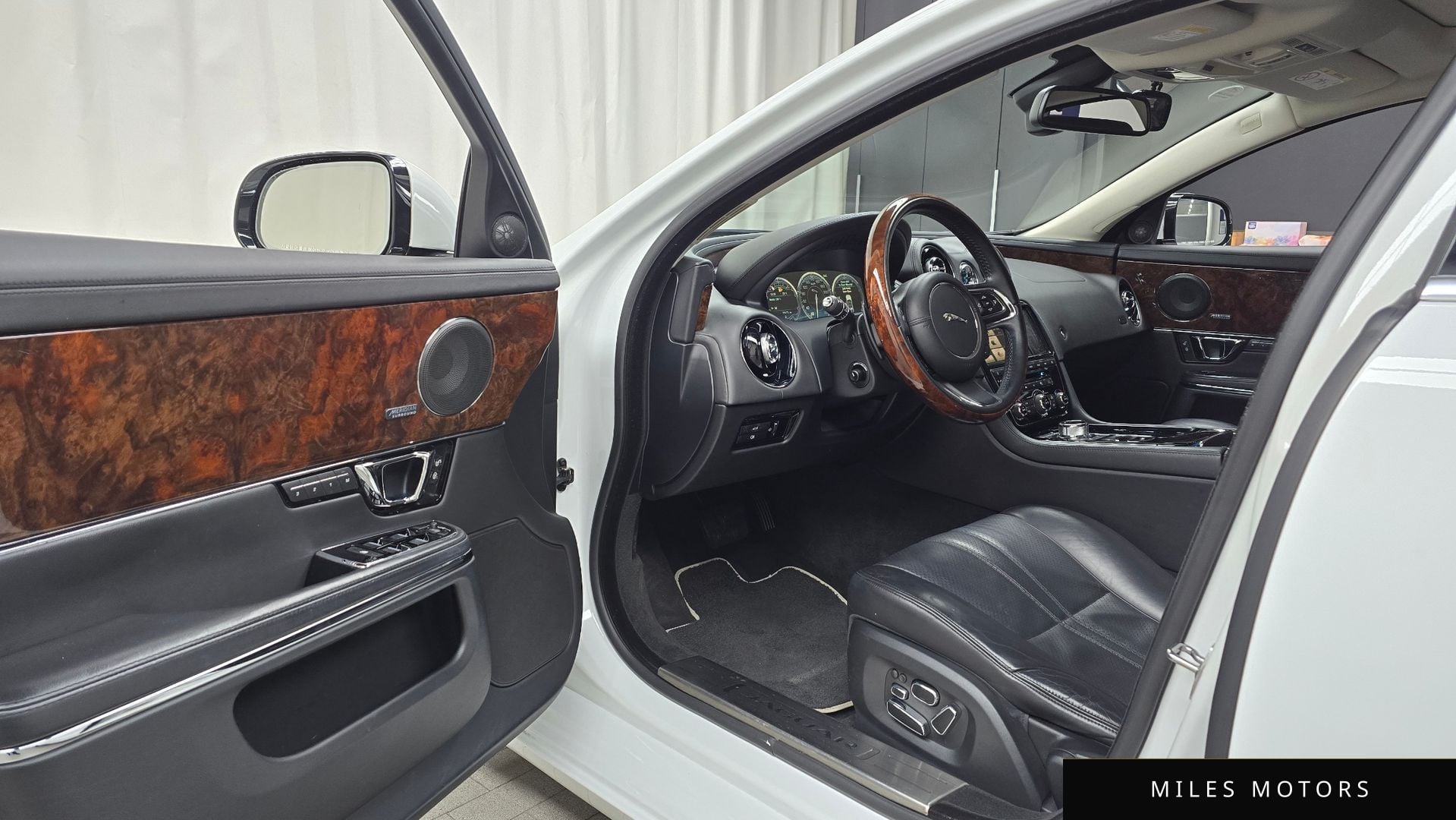 Jaguar All New XJ 2015 — миниатюра 10