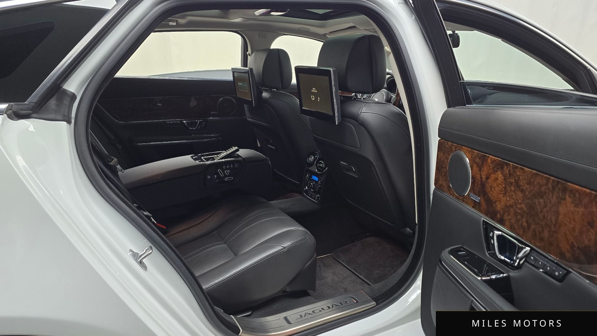 Jaguar All New XJ 2015 — миниатюра 12