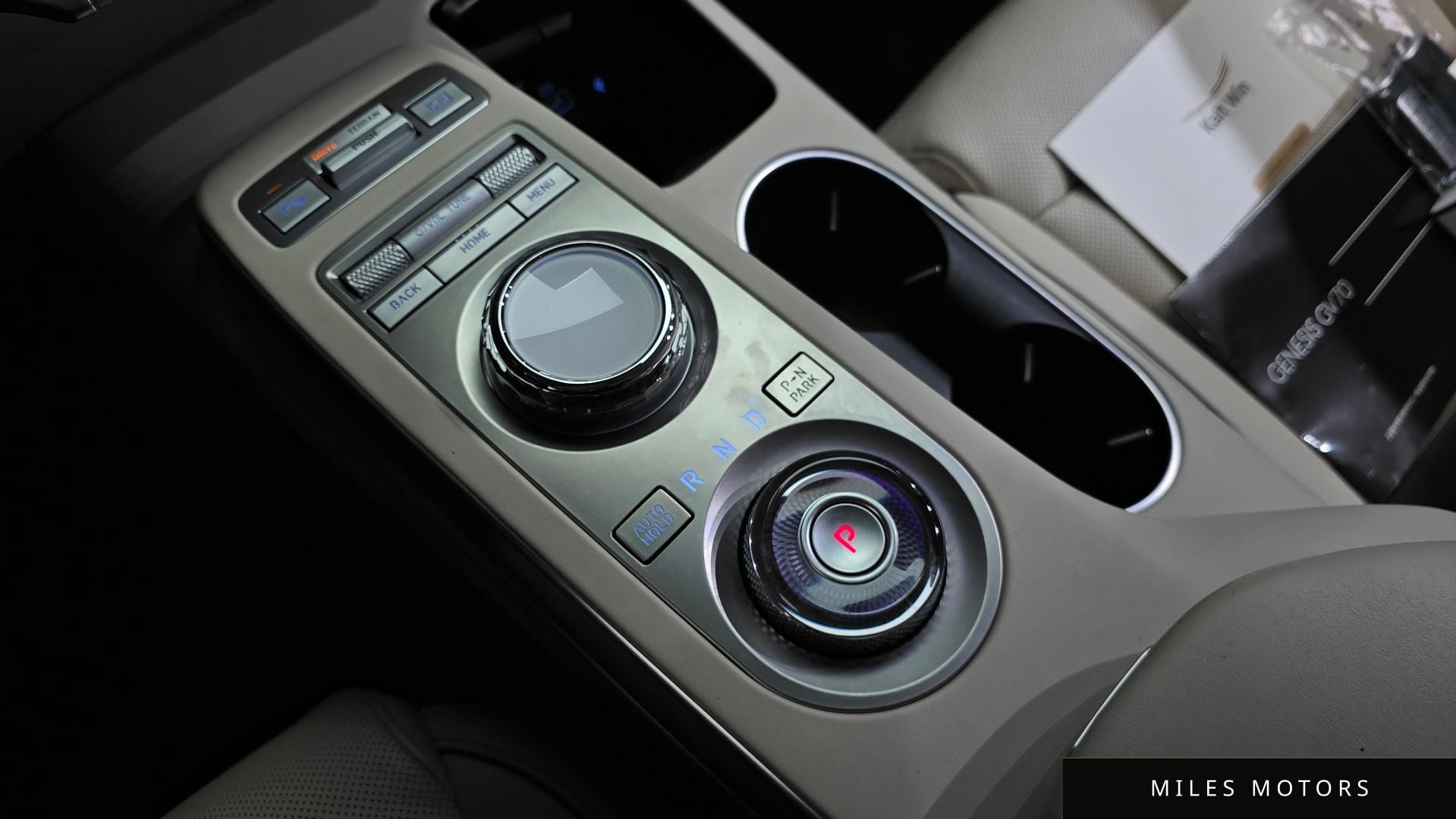 Genesis GV70 2024 — миниатюра 12