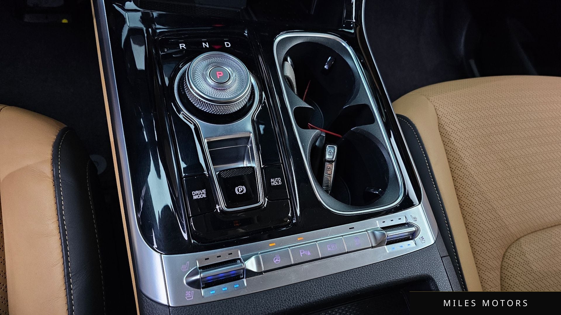 Kia Carnival 2023 — миниатюра 11