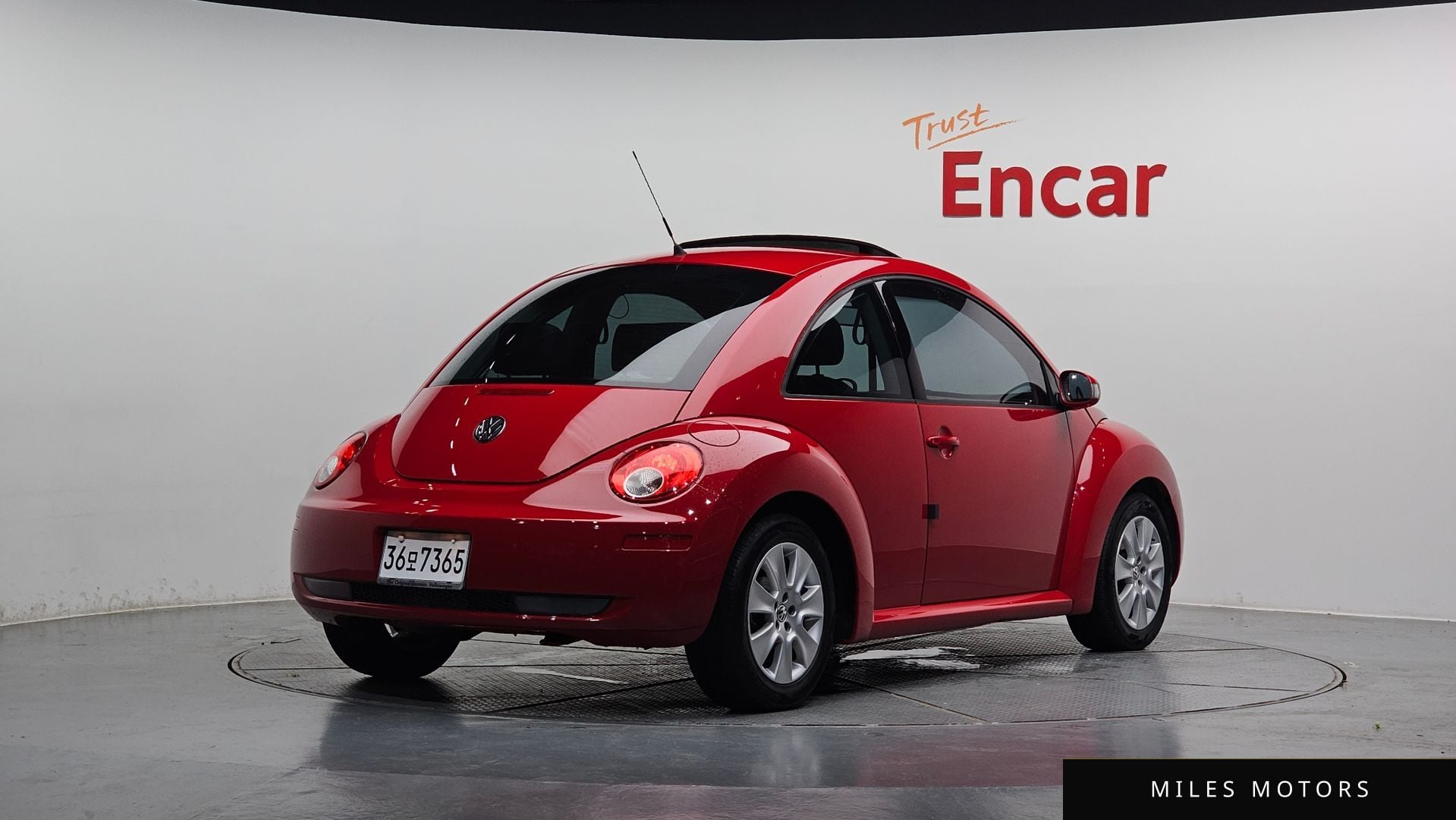 Volkswagen Beetle 2011 — миниатюра 2